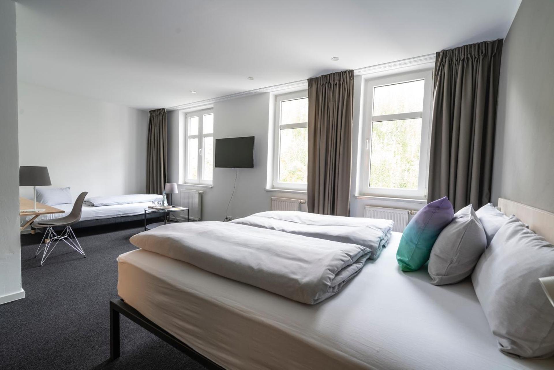 Deluxe Double Room - Photo 10