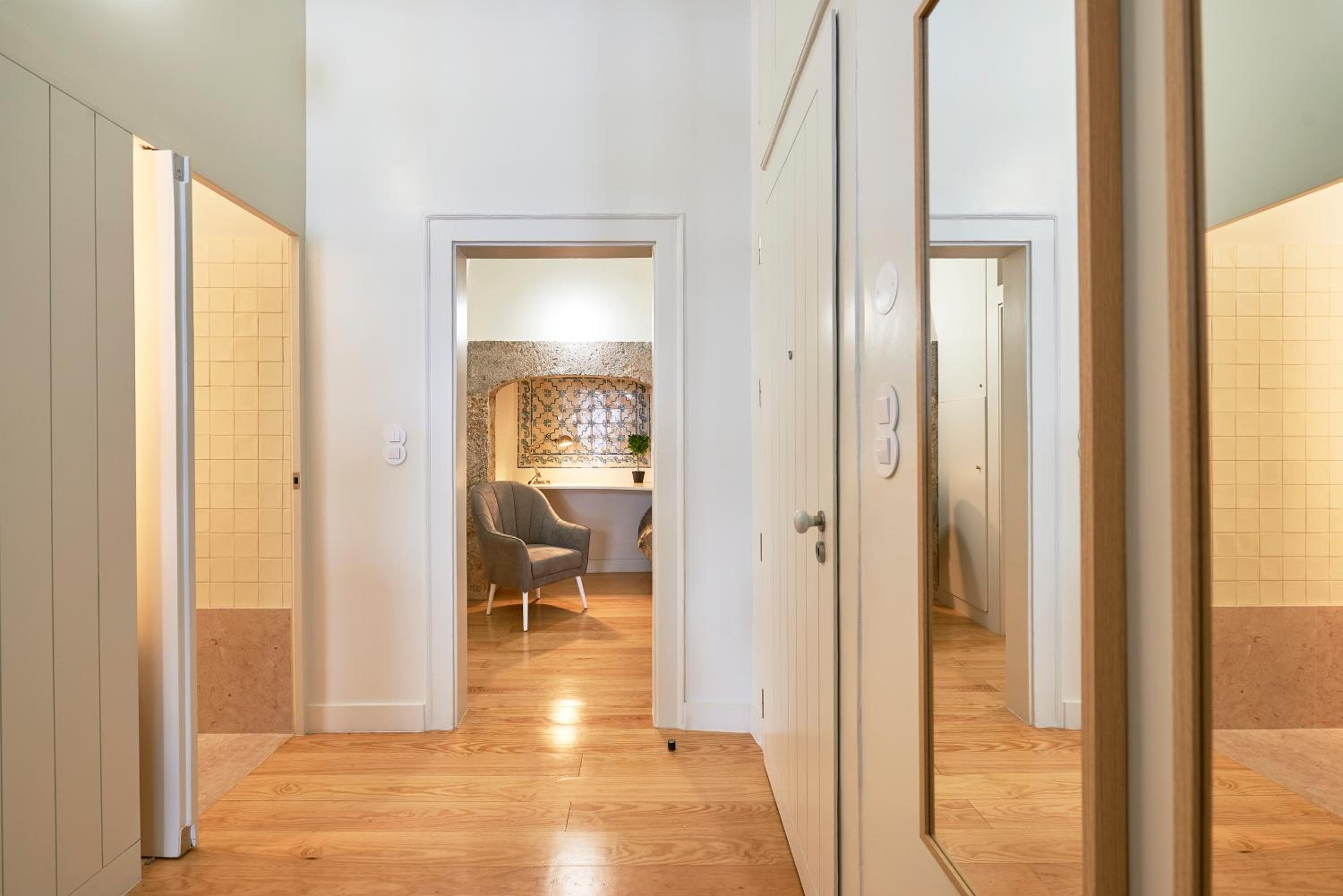 Two-Bedroom Apartment - Photo 29