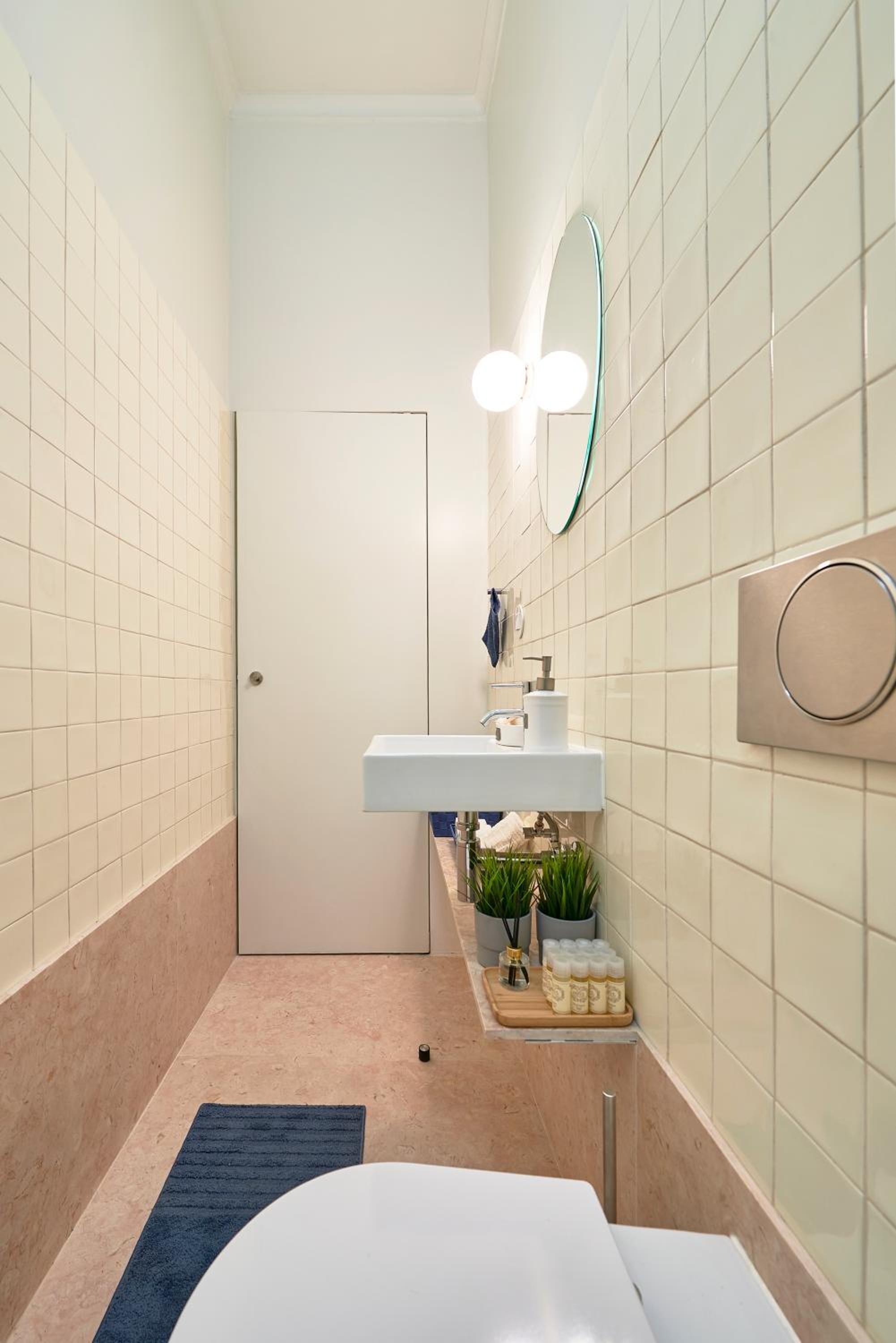 Two-Bedroom Apartment - Photo 27