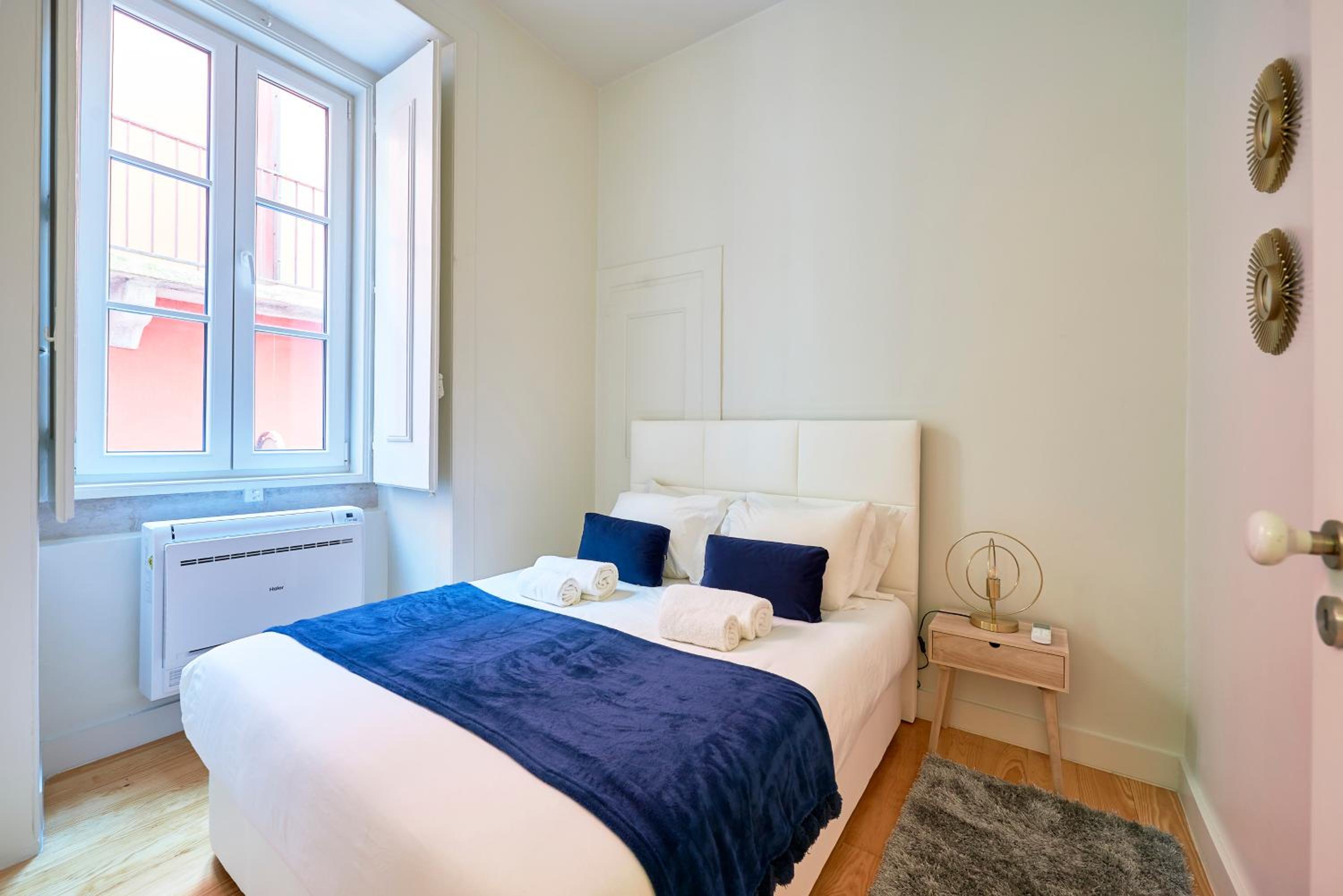 Two-Bedroom Apartment - Photo 8