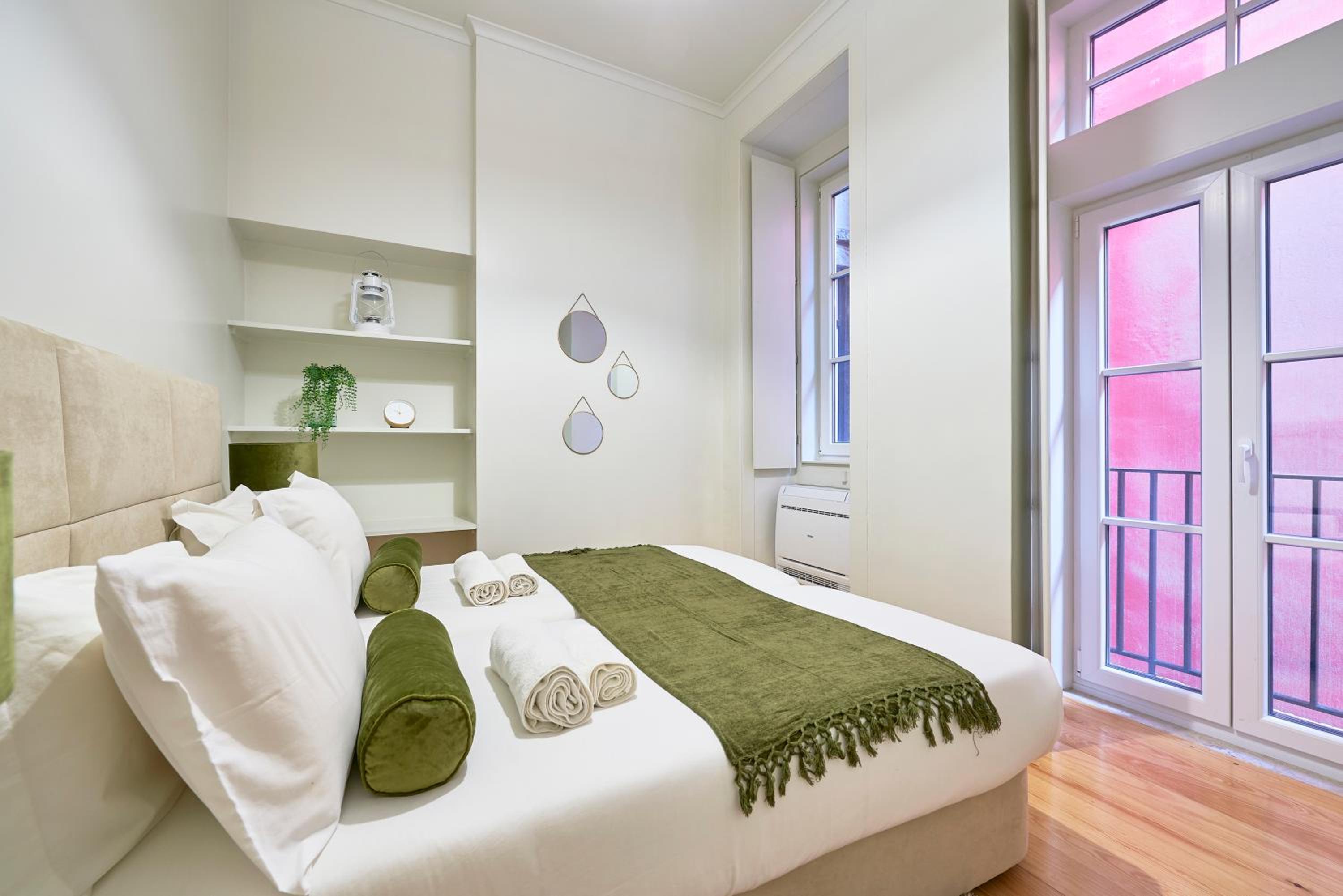 Two-Bedroom Apartment - Photo 22