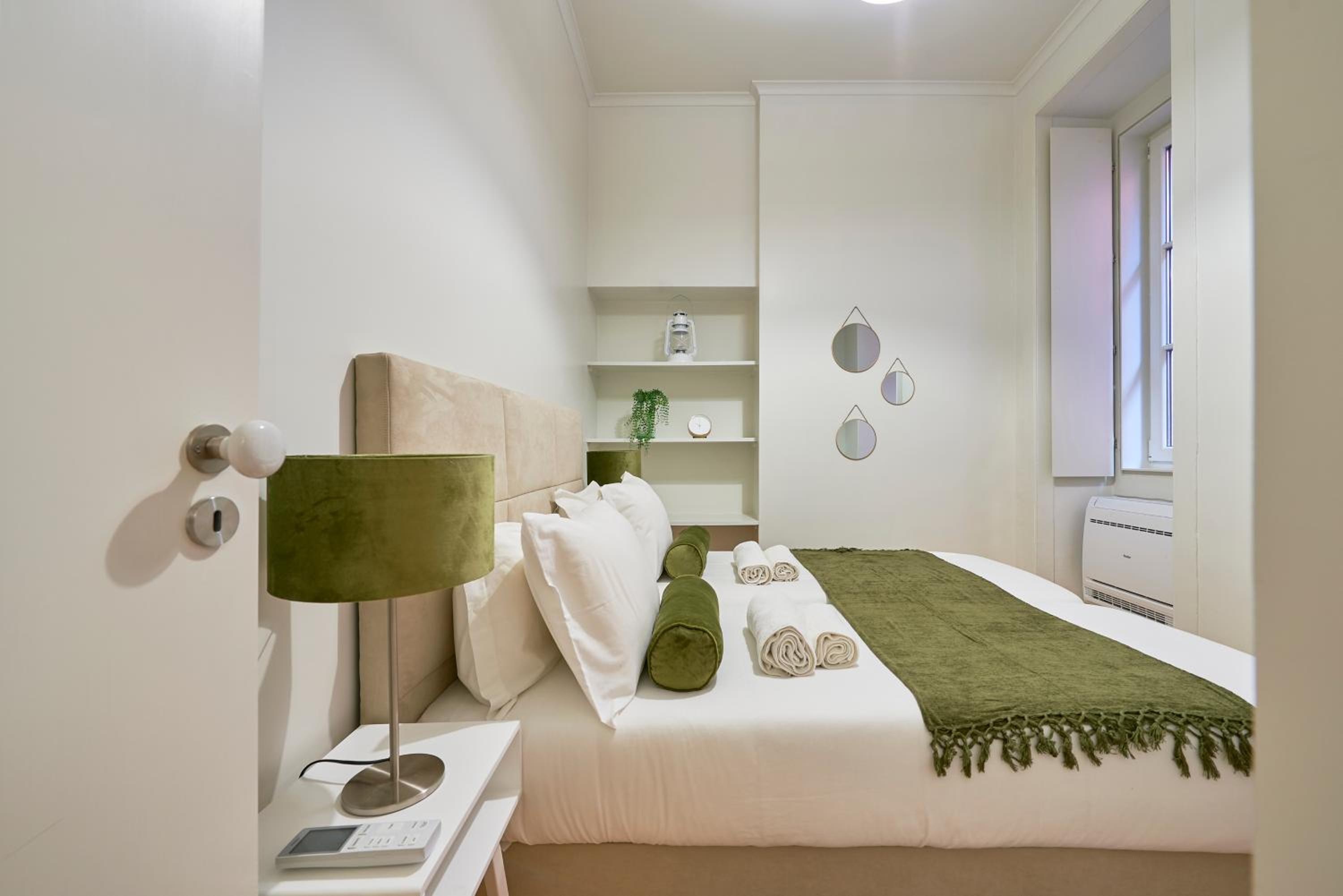 Two-Bedroom Apartment - Photo 6
