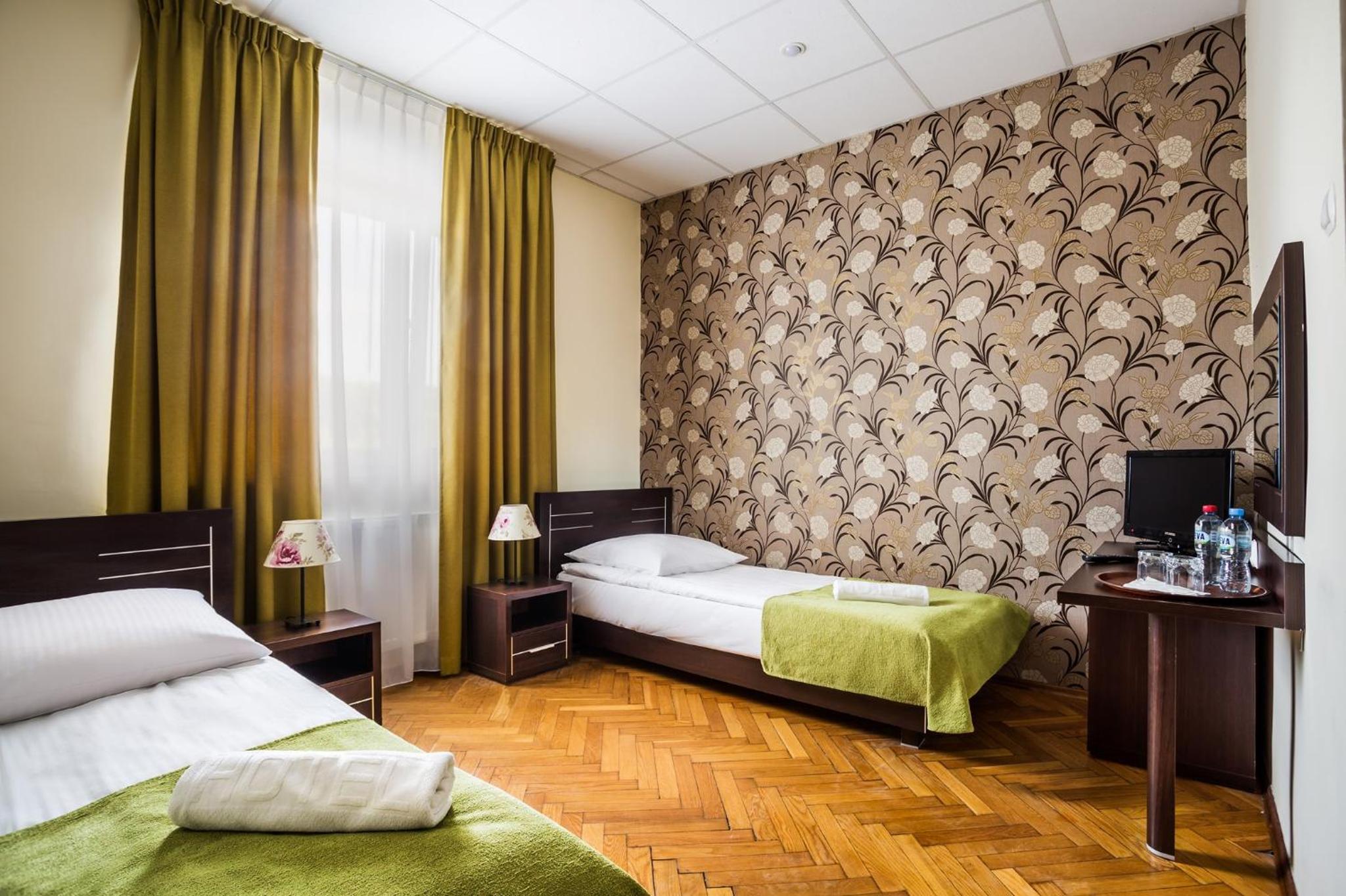 Double or Twin Room - Photo 1