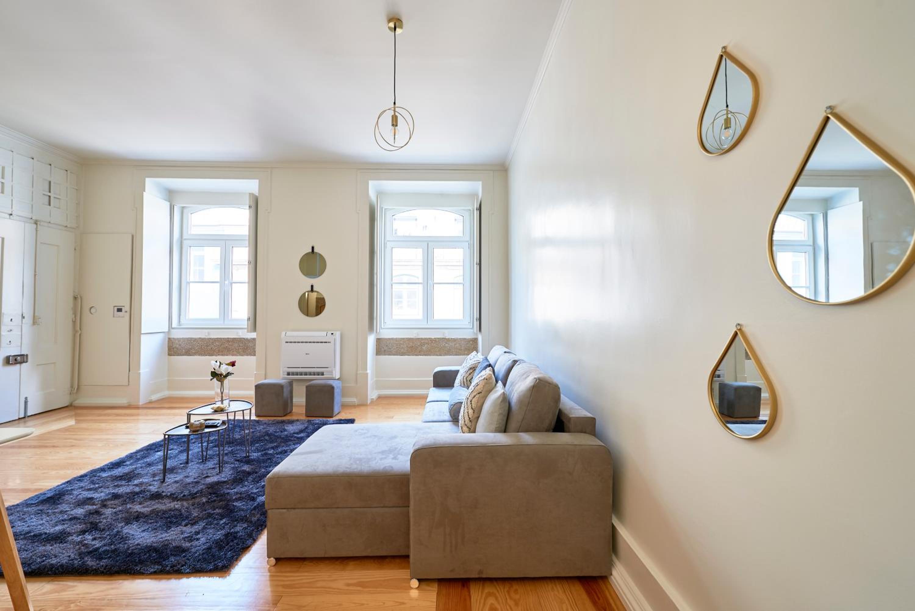 Two-Bedroom Apartment - Photo 17