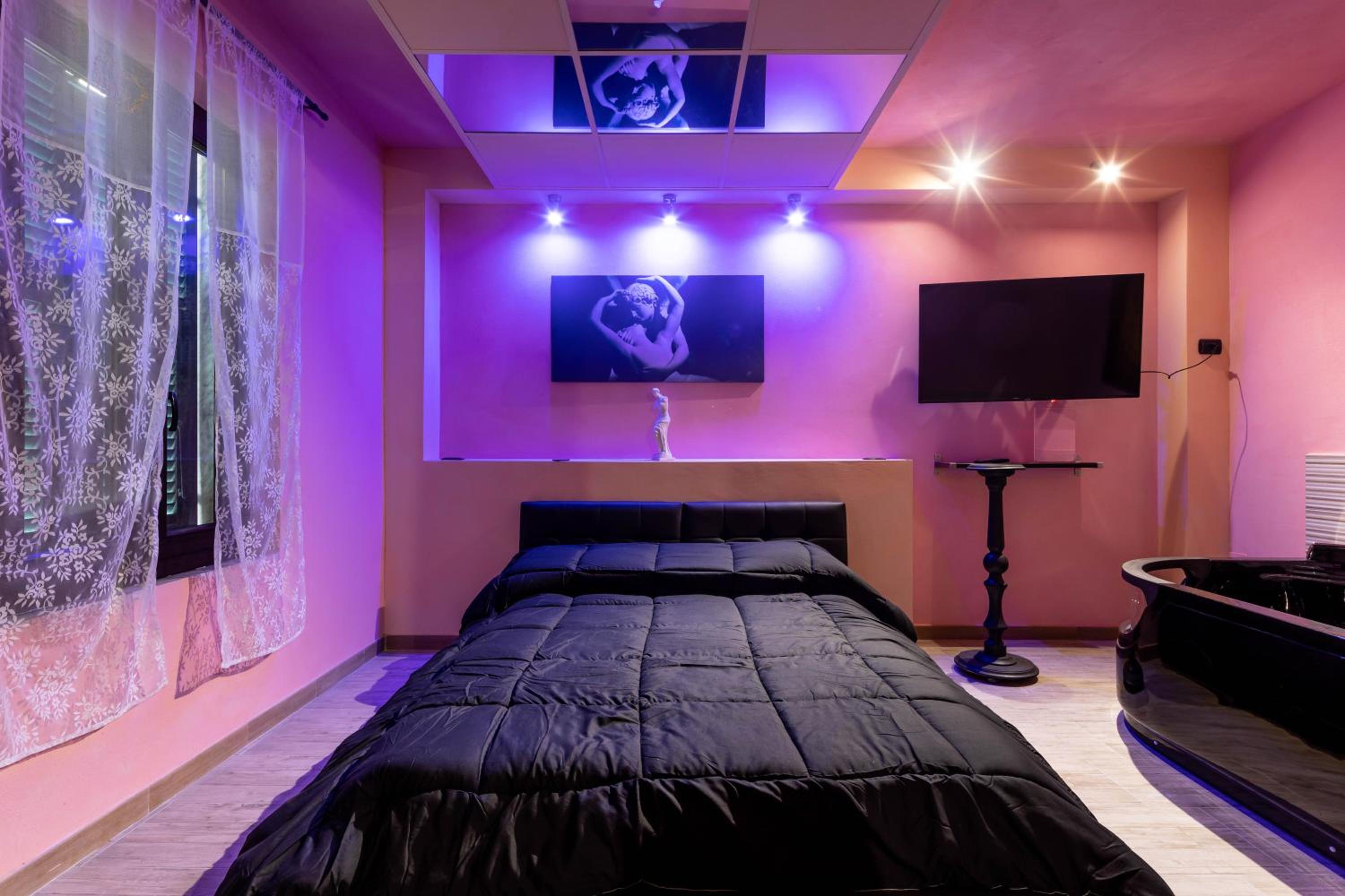 Studio Apartment - Photo 7
