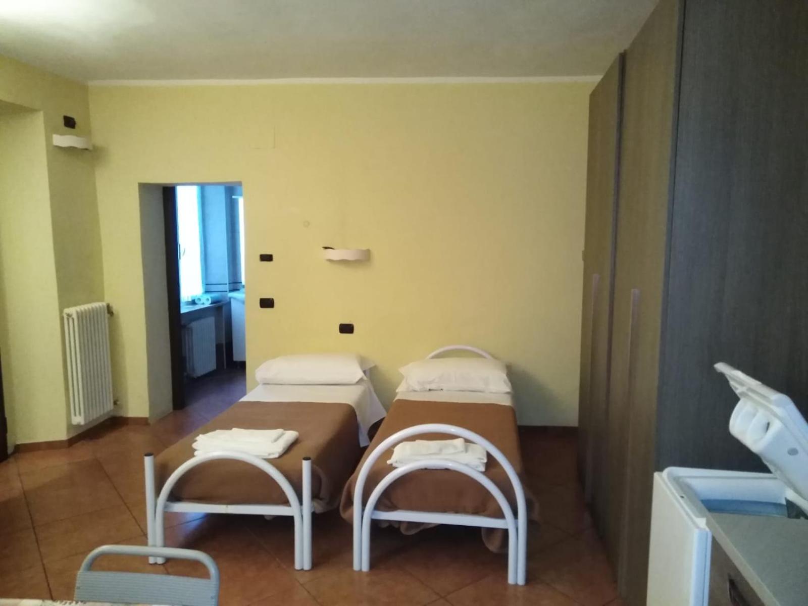 Studio Apartment photo 1