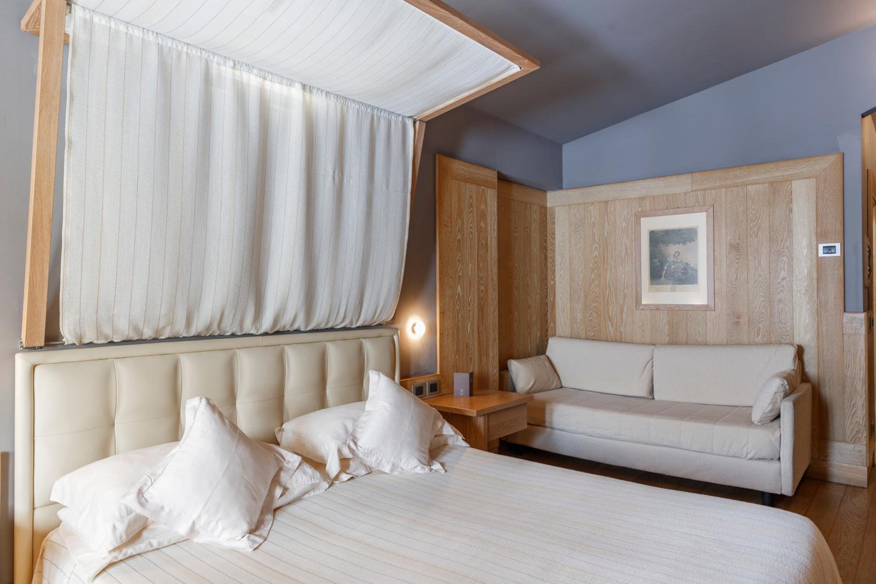 Deluxe Double Room - Photo 4