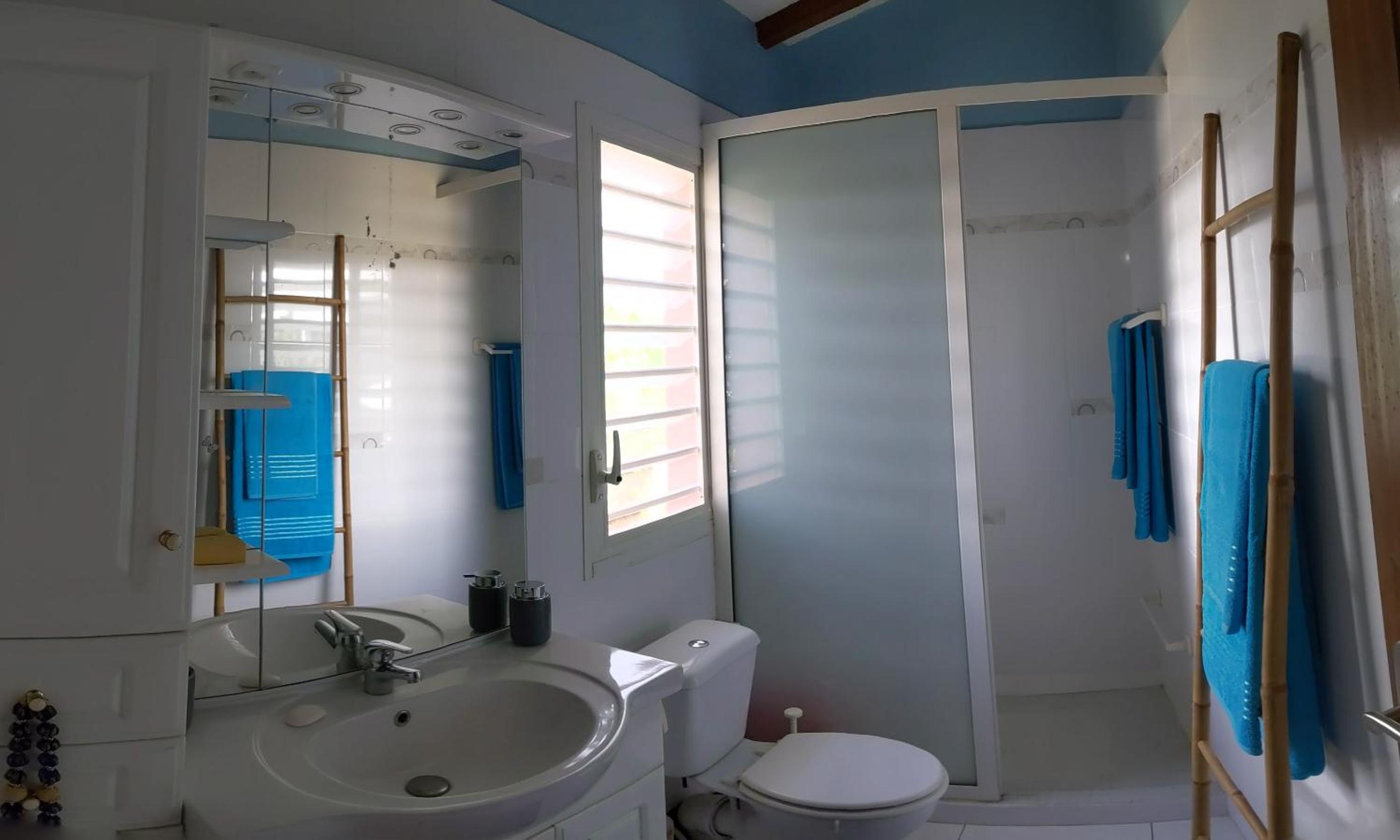 Deluxe Double Room with Balcony and Sea View - Photo 3