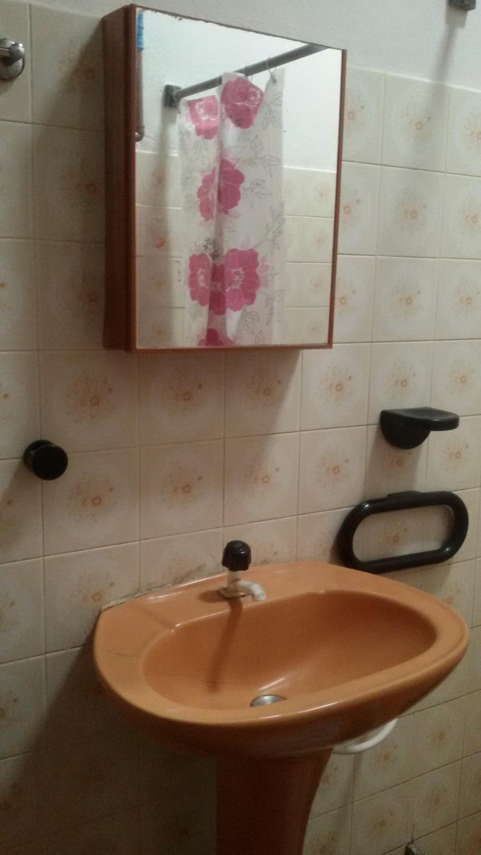 Economy Quadruple Room with Shared Bathroom photo 3