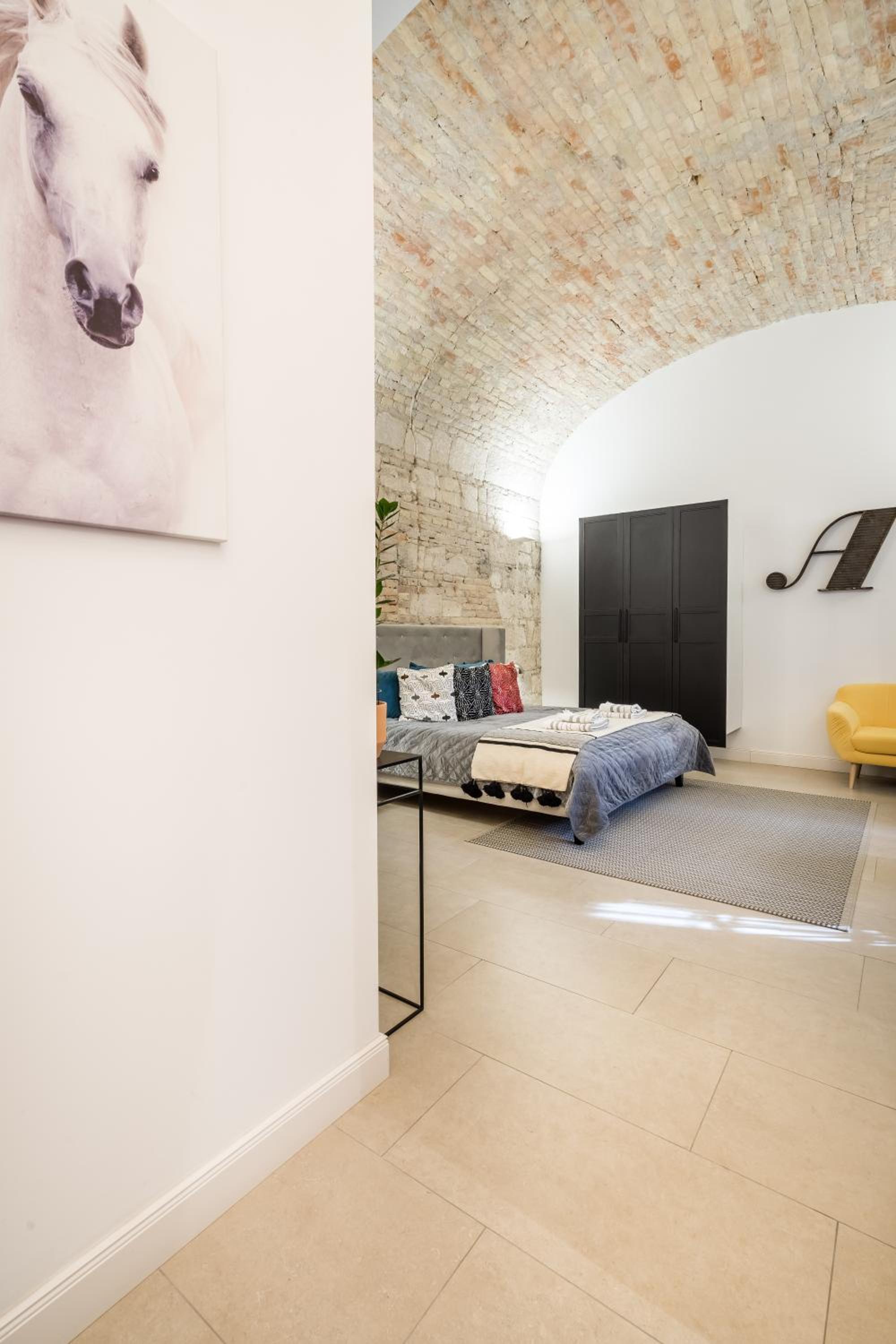 Enjoy industrial luxury close to Basilica - Photo 13