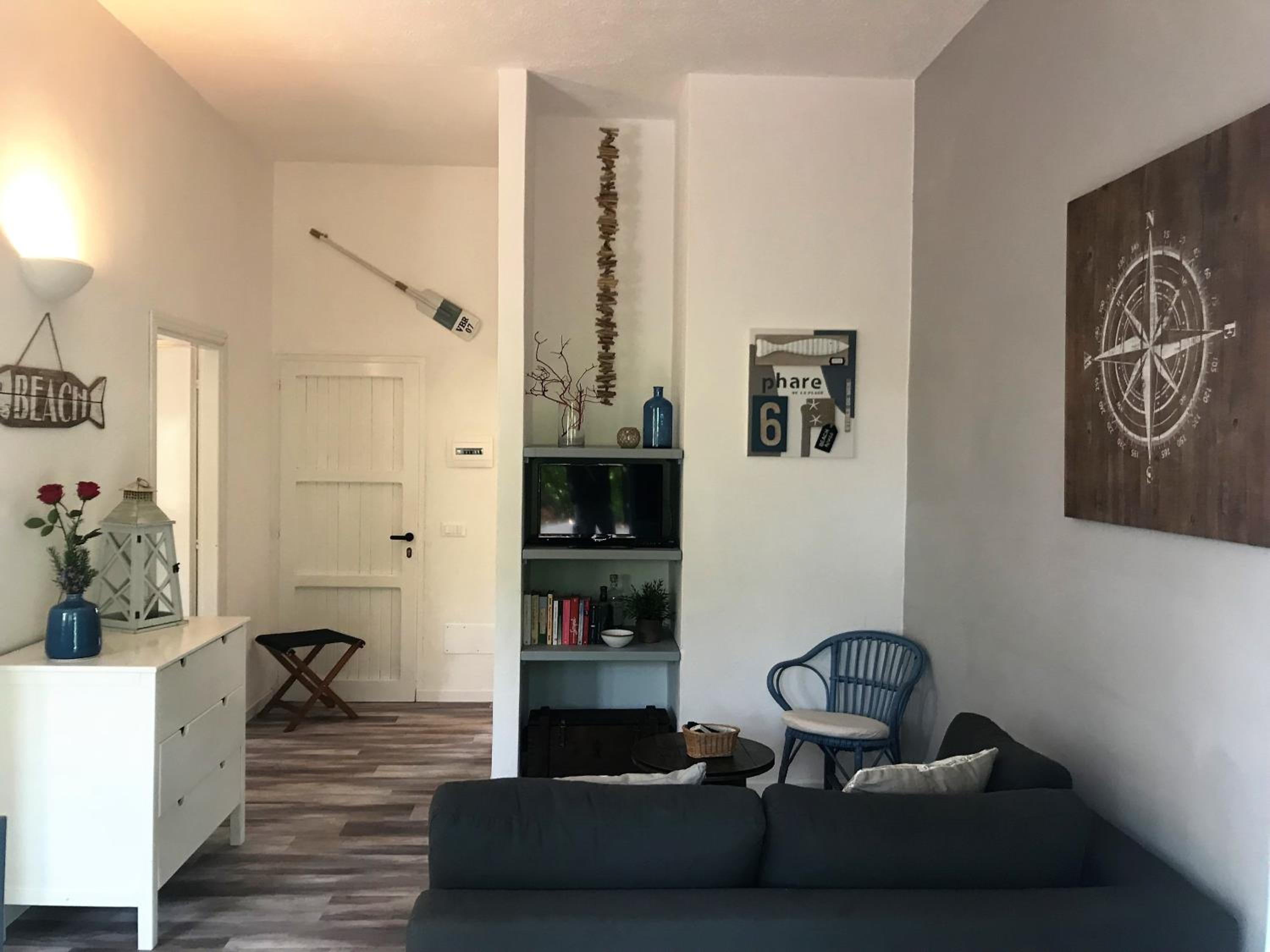 Studio Apartment photo 1