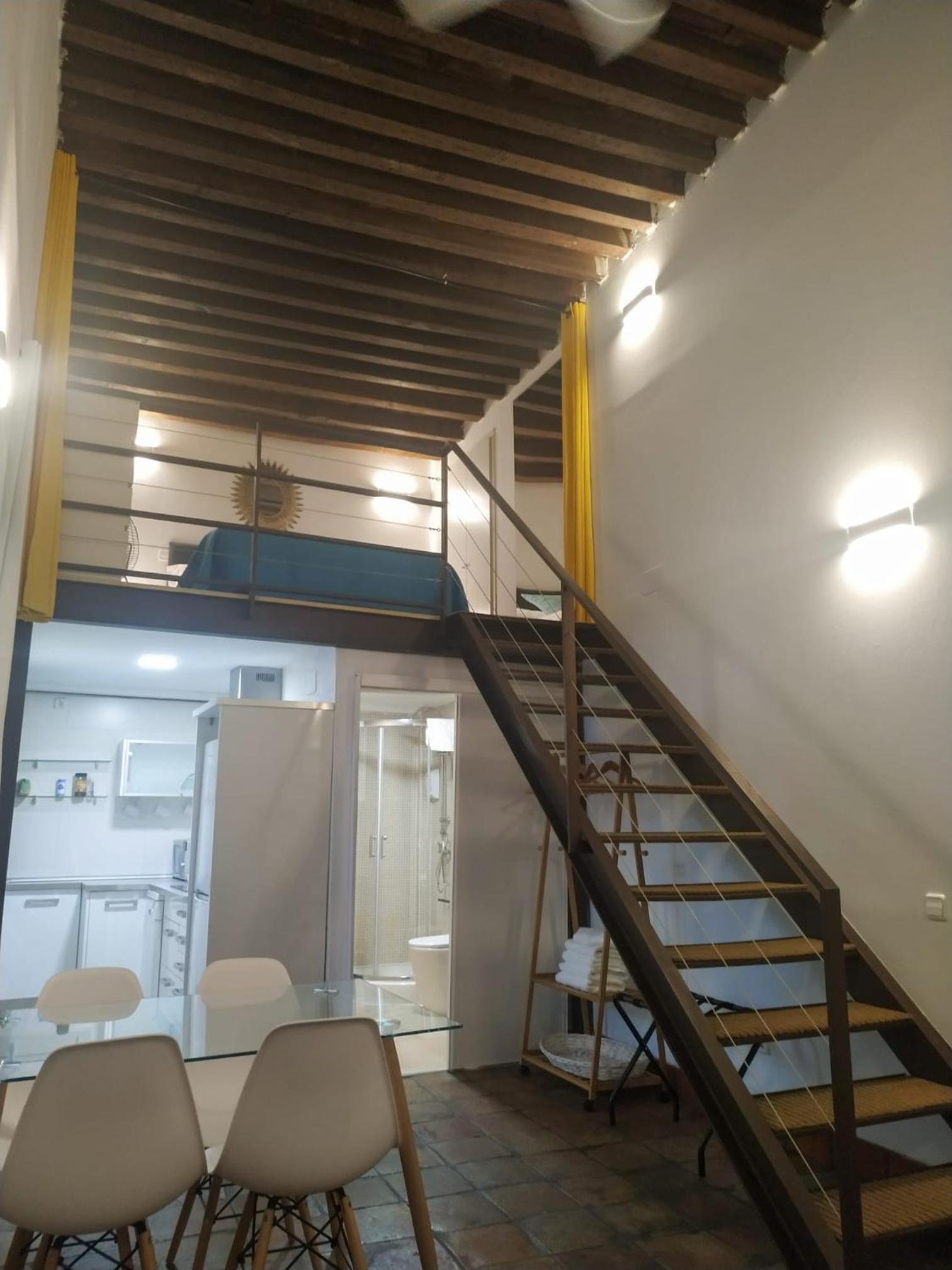 Loft - Photo 24