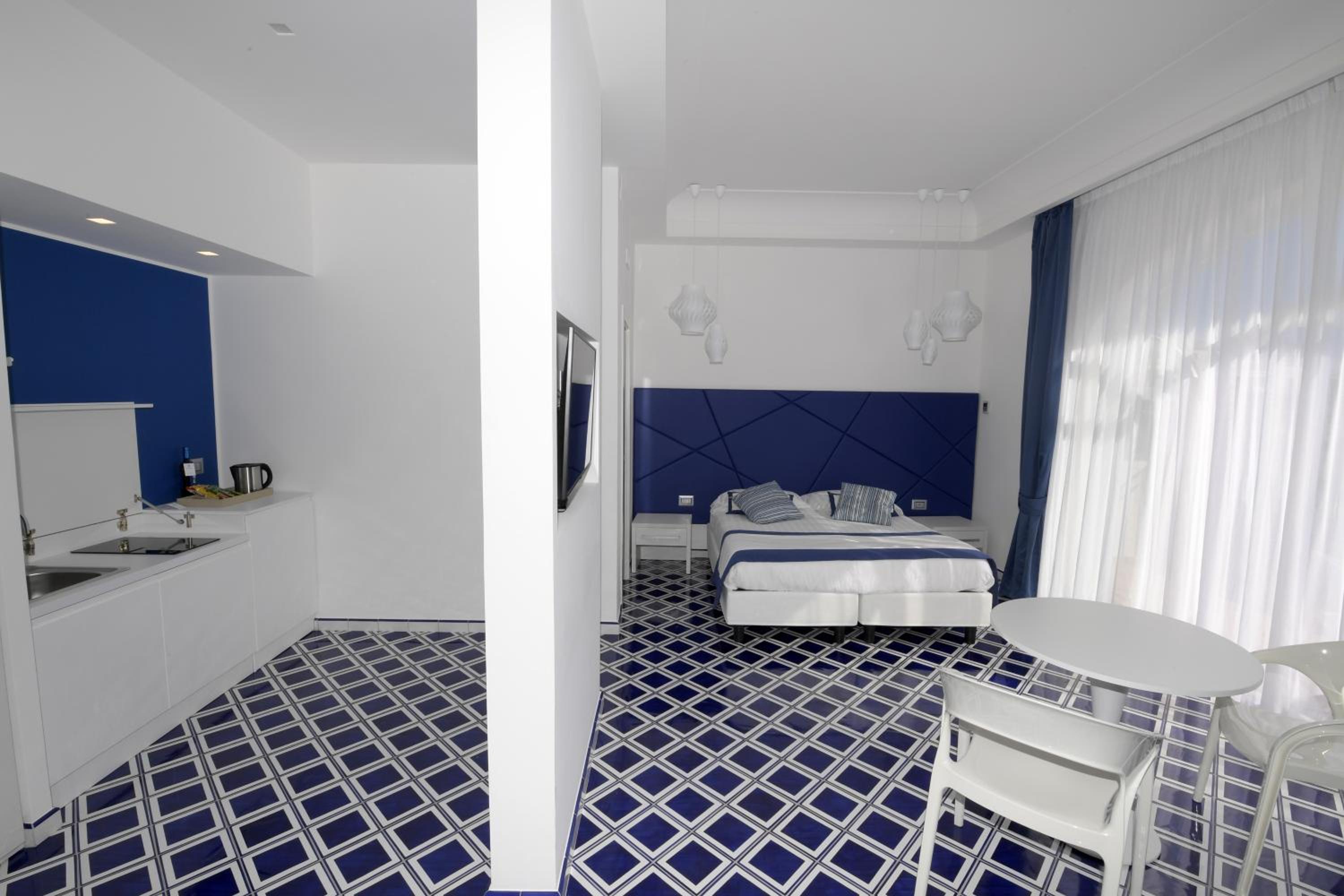 Family Suite photo 2