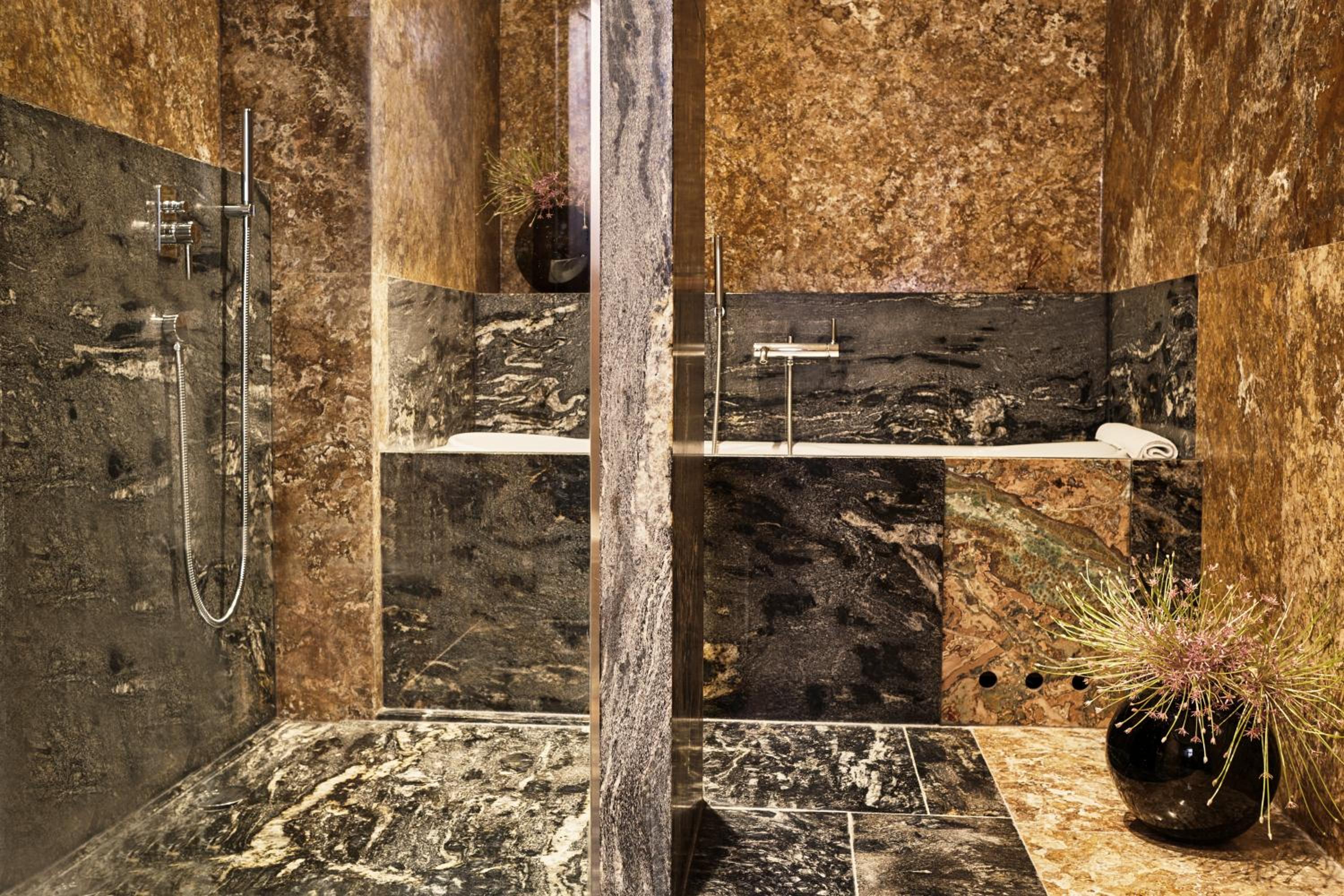 Suite - Photo 3