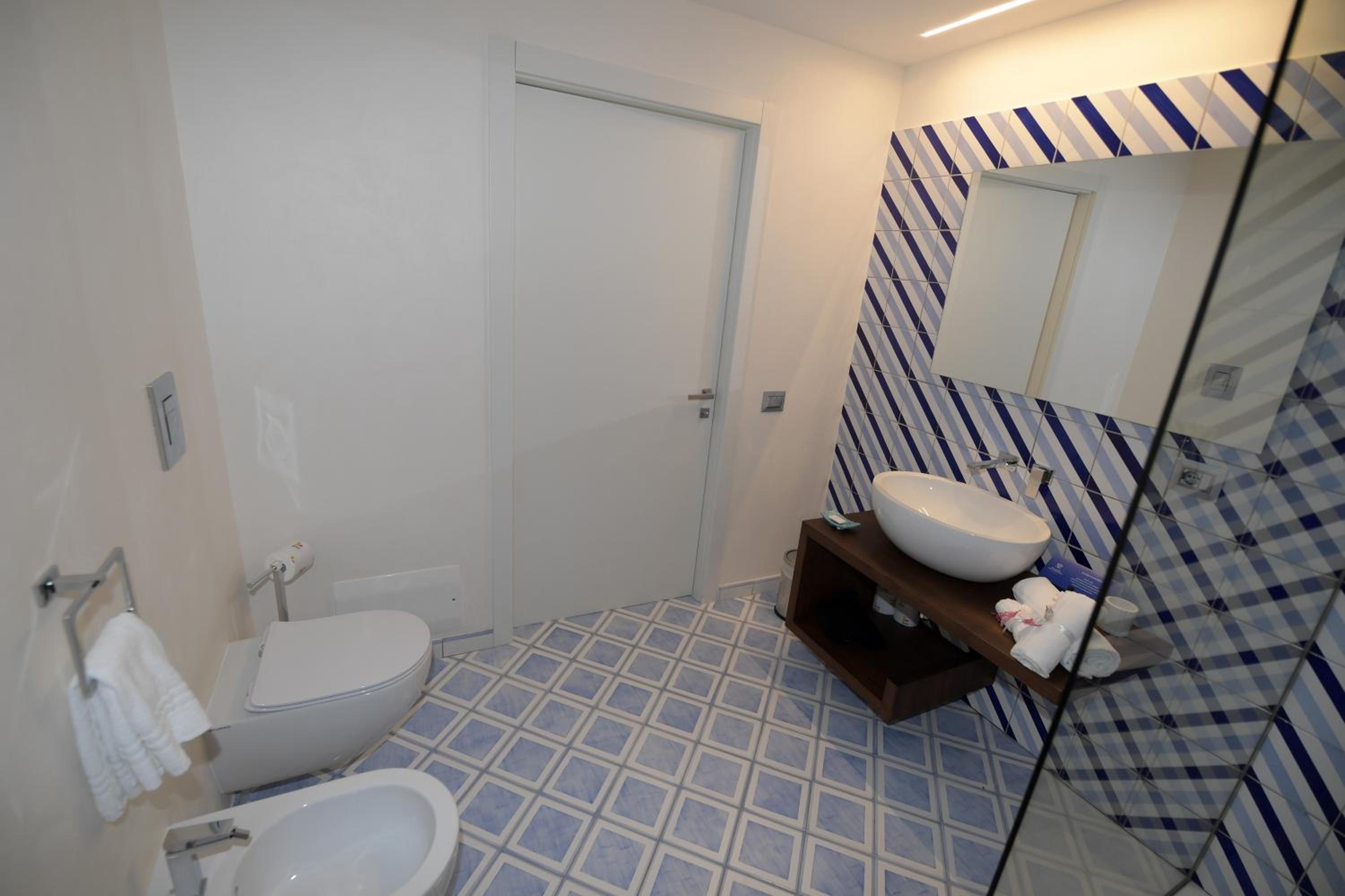 Standard Double Room photo 2