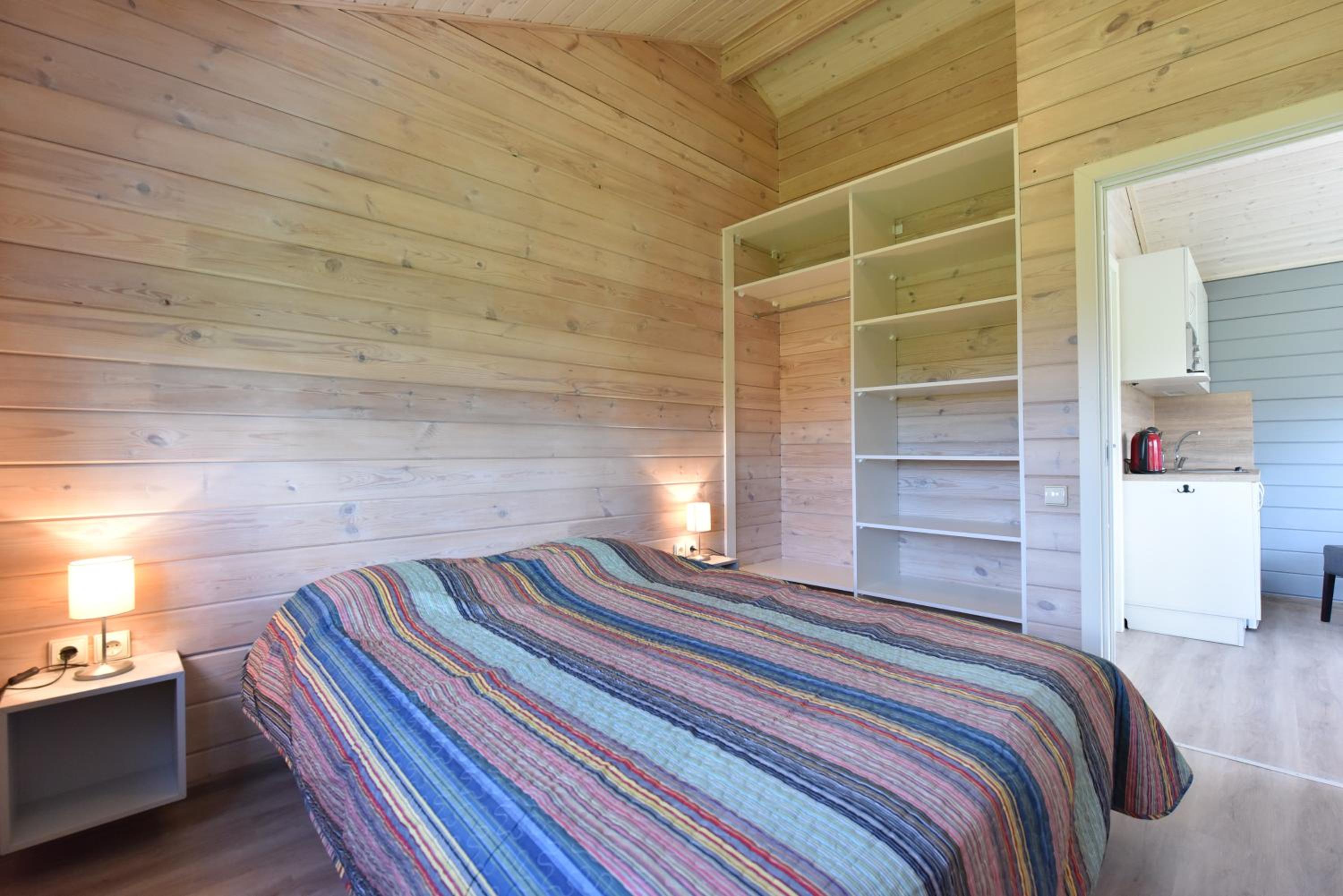 One-Bedroom House - Photo 4
