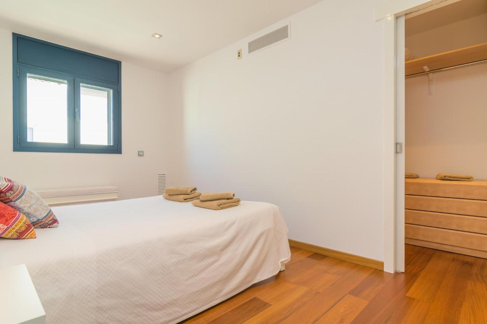 Apartment photo 2