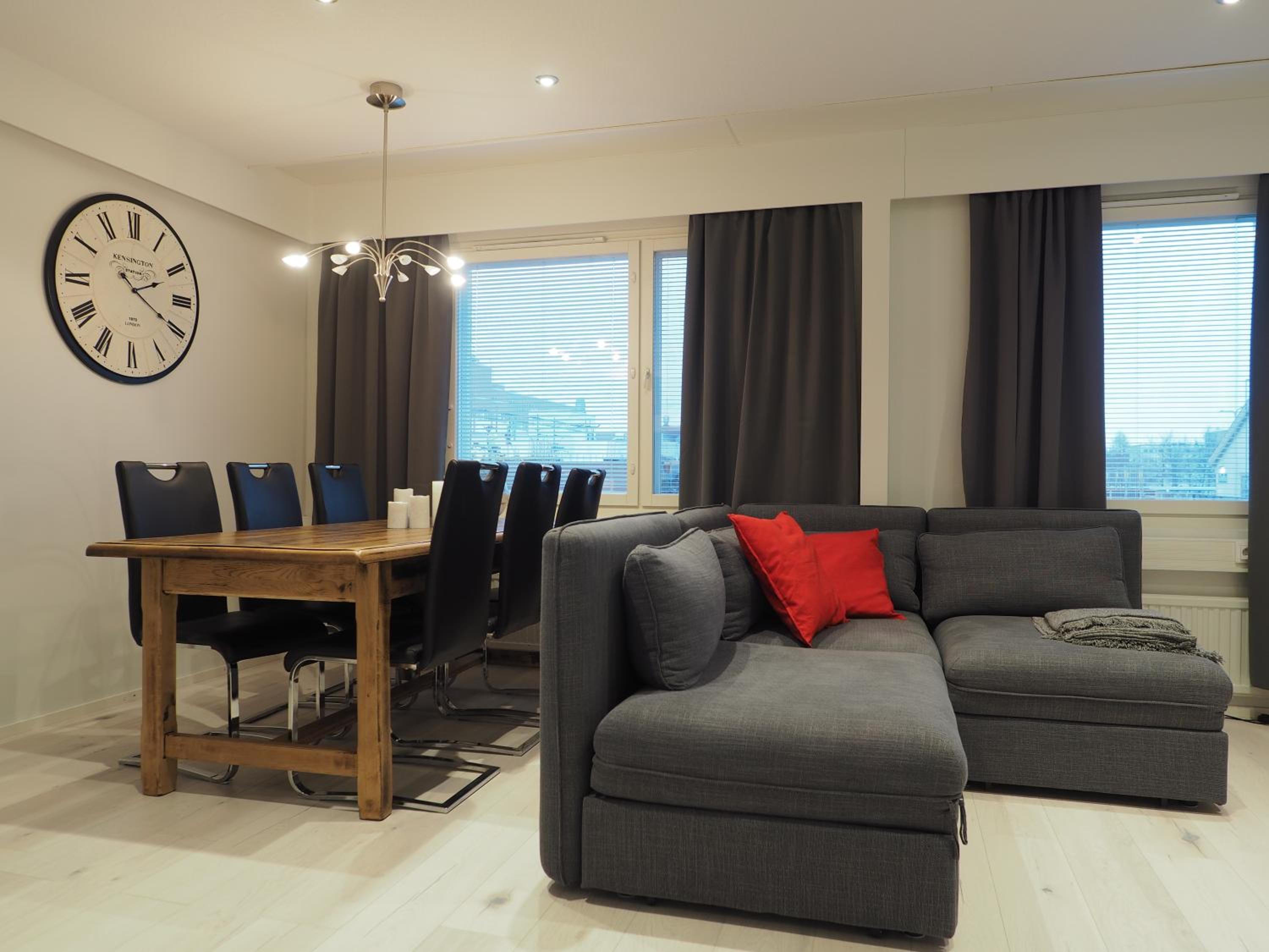 Two-Bedroom Apartment - Photo 23