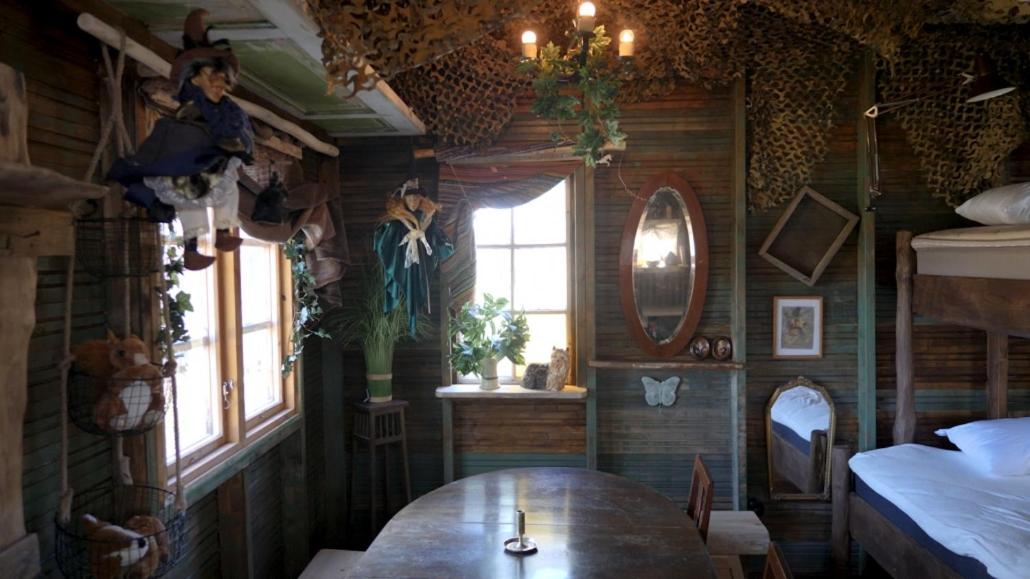 Family Room - Photo 8