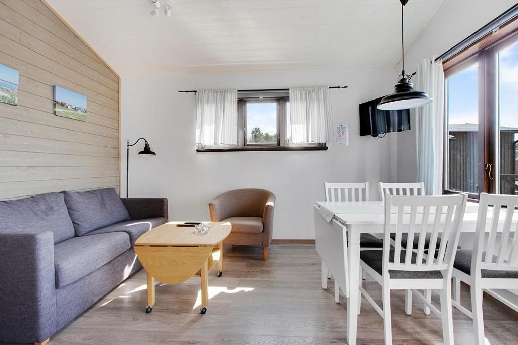 Deluxe Family Room - Photo 6