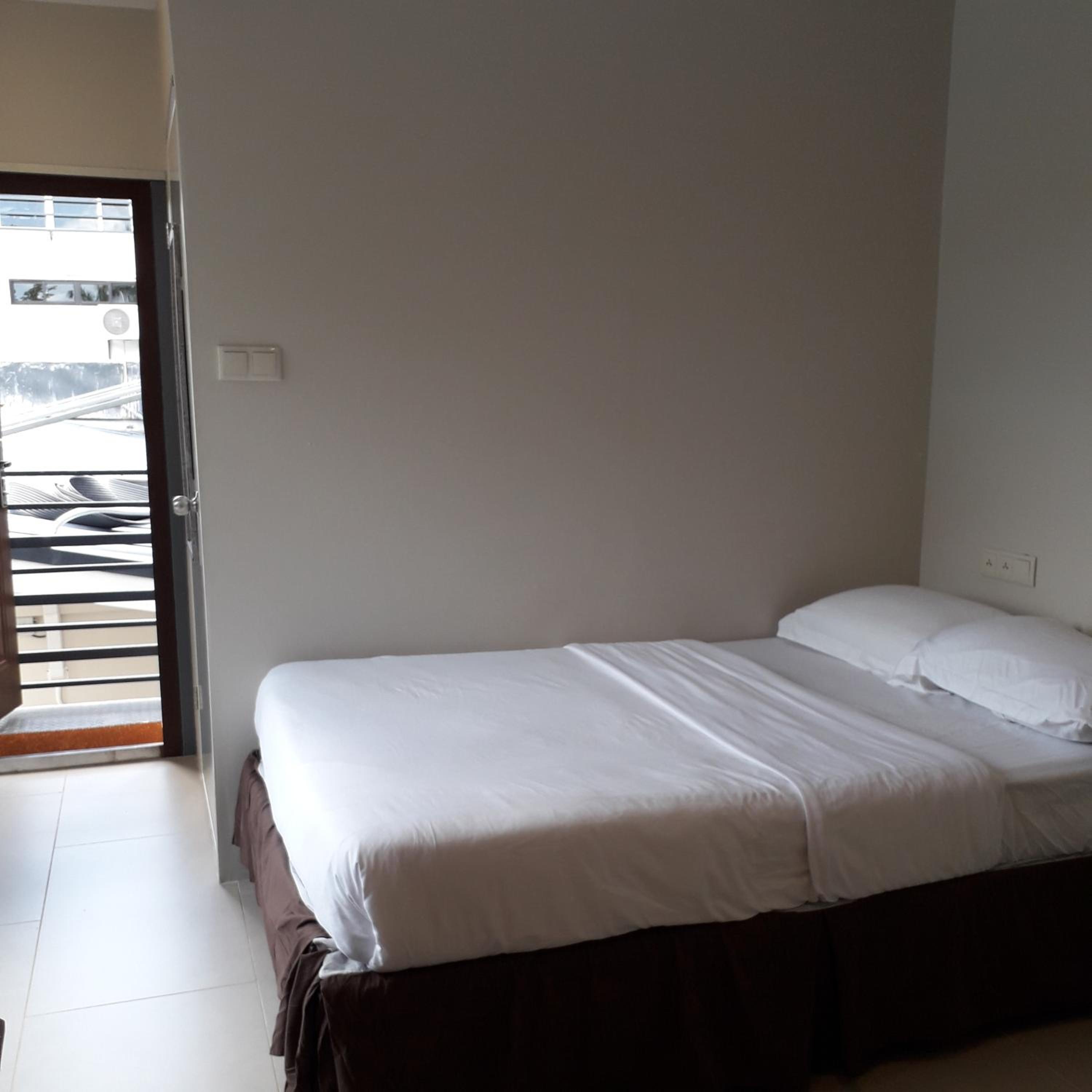 Apartment with Pool View  photo 2