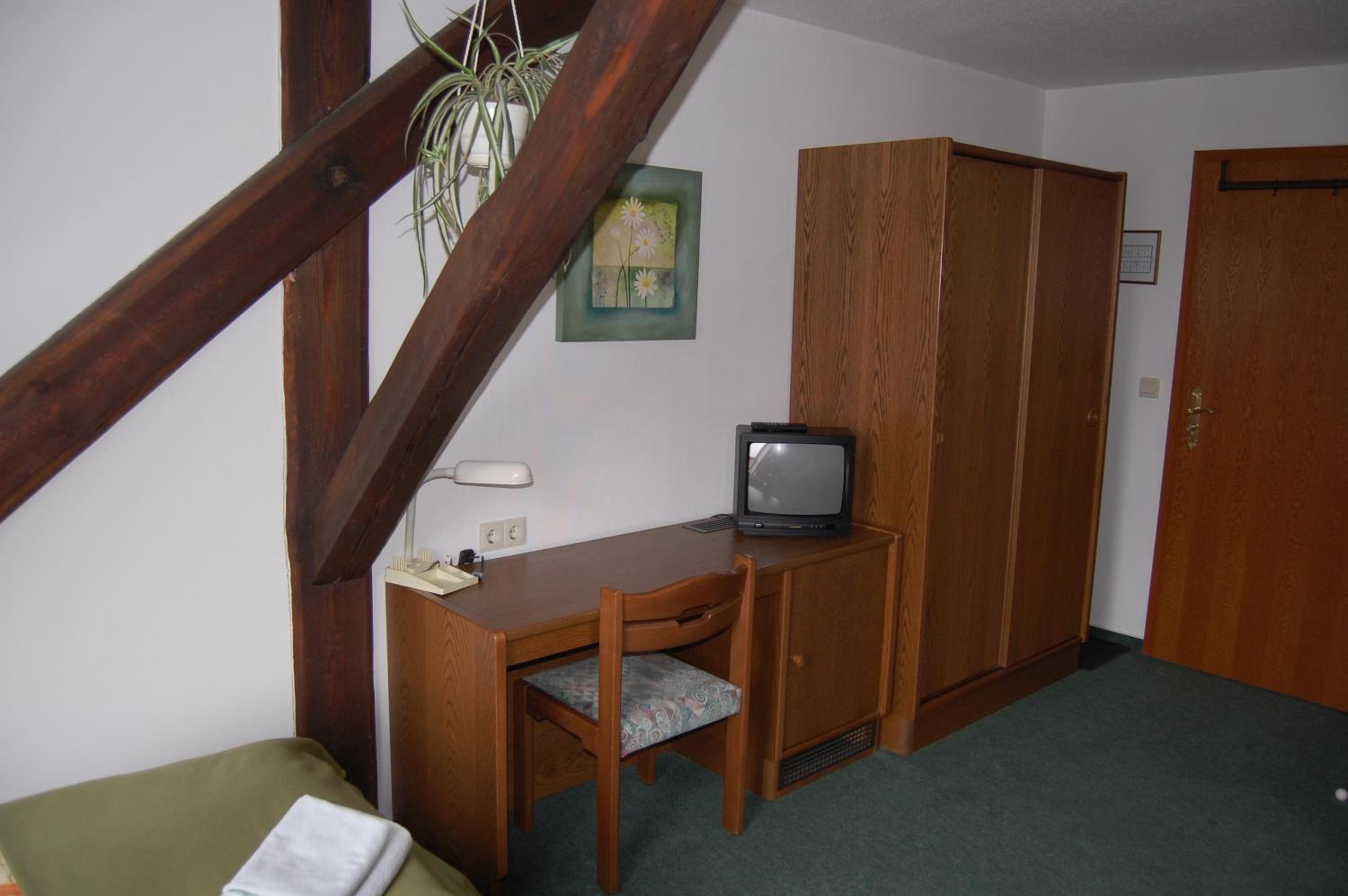 Standard Double or Twin Room photo 3
