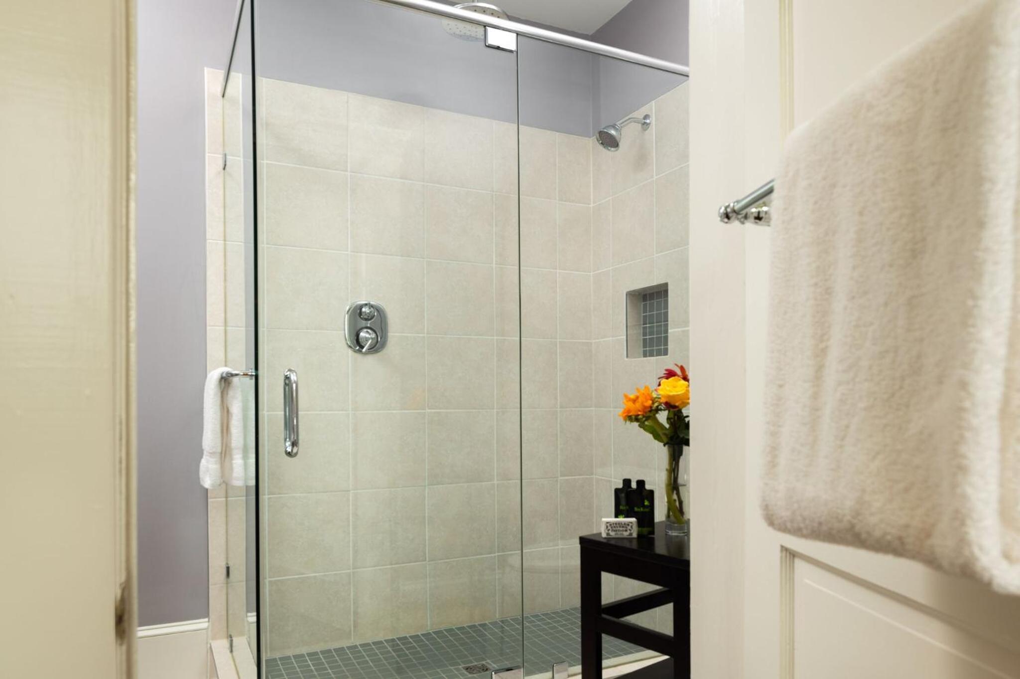 King Suite photo 3