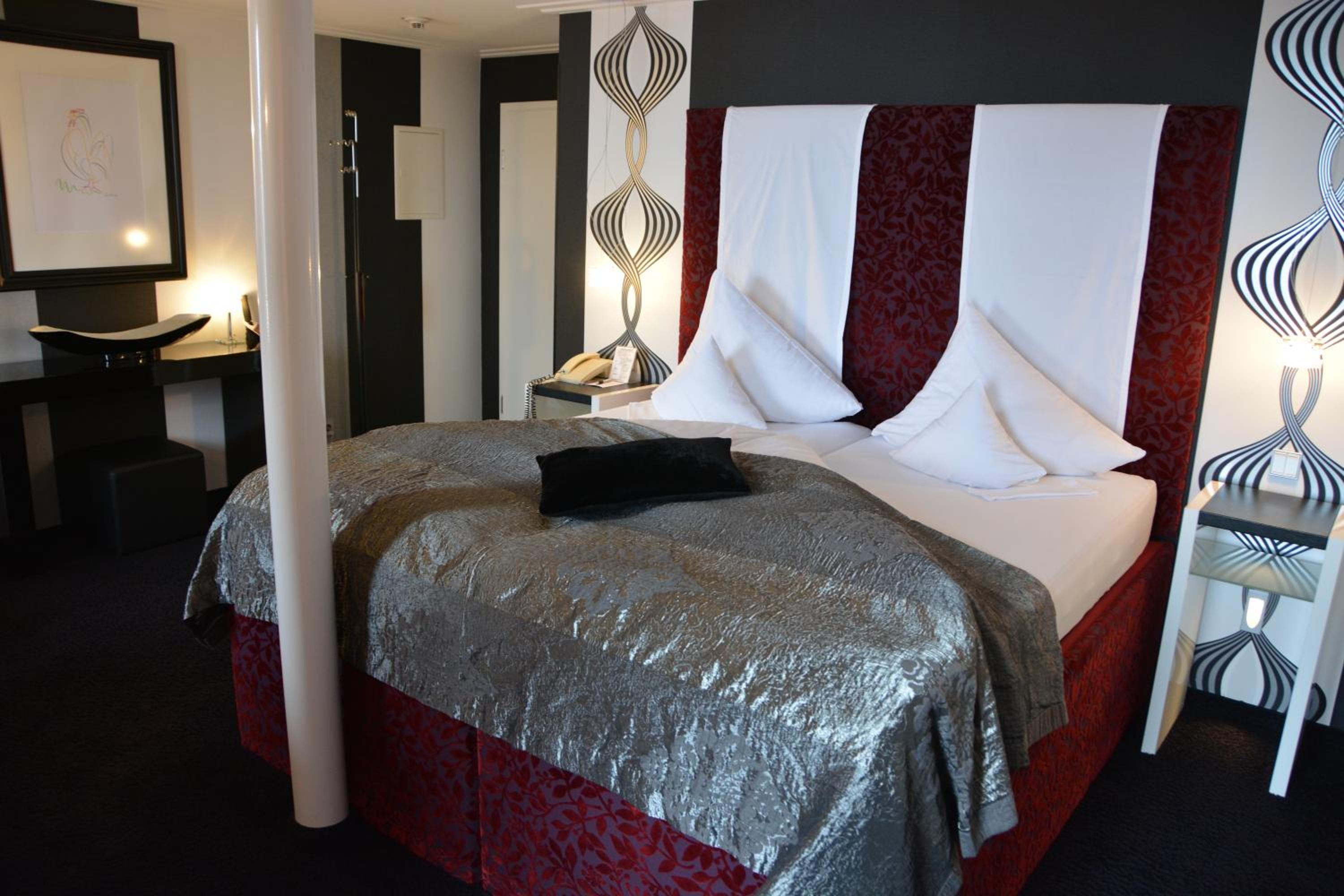 Deluxe Double Room - Photo 7