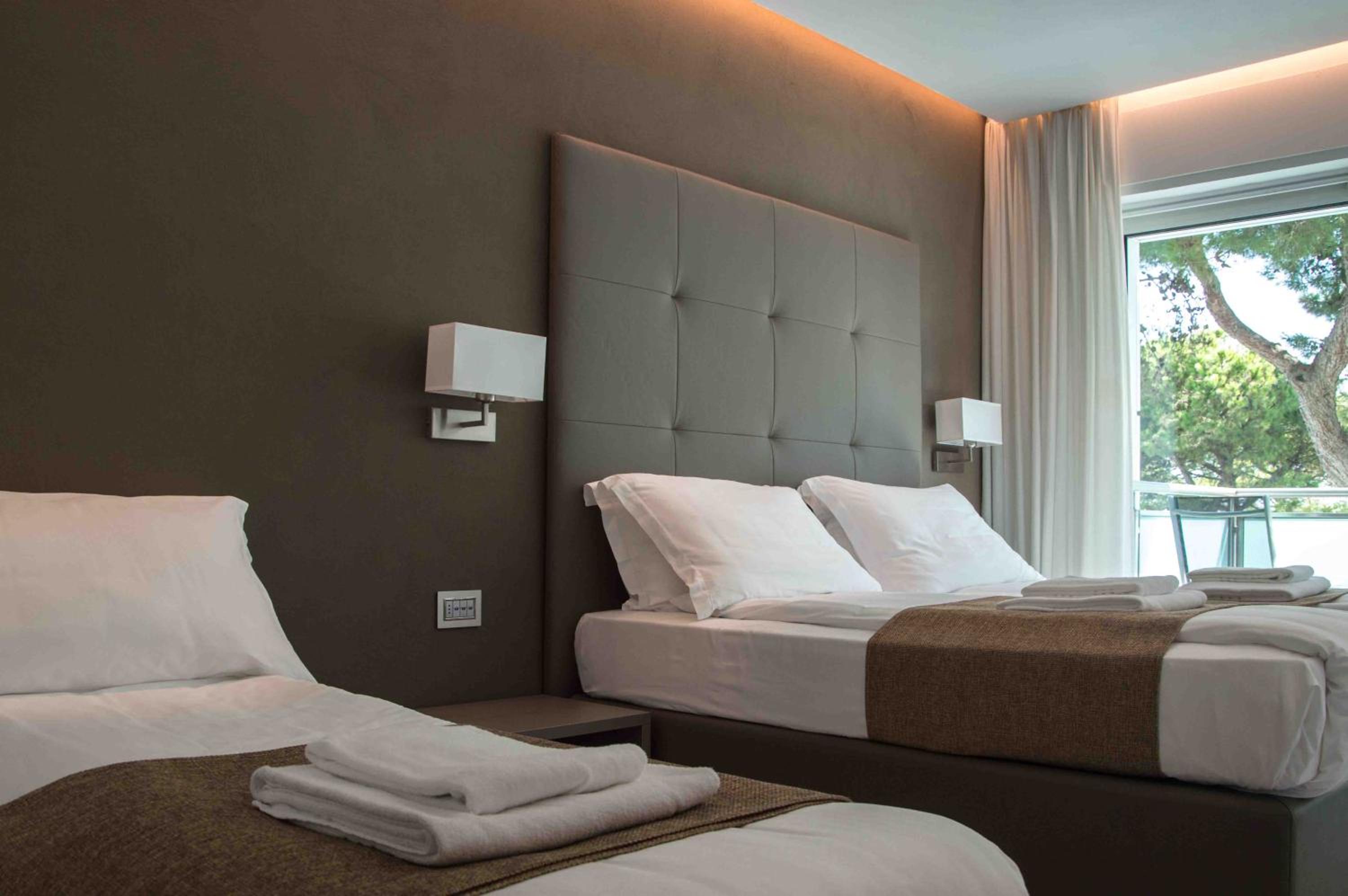 Superior Double Room - Photo 1