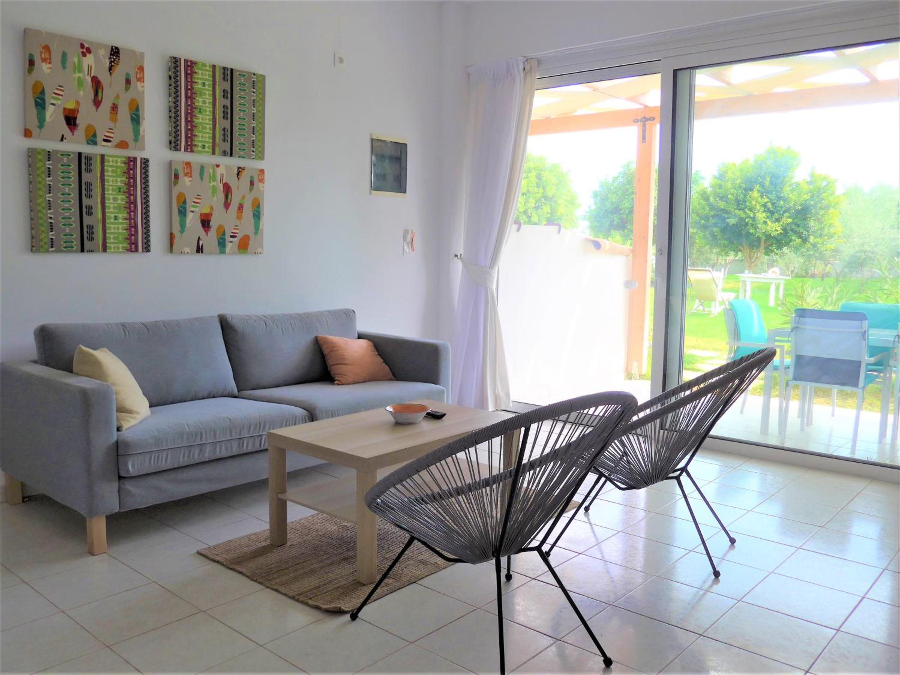 Apartment With Garden View