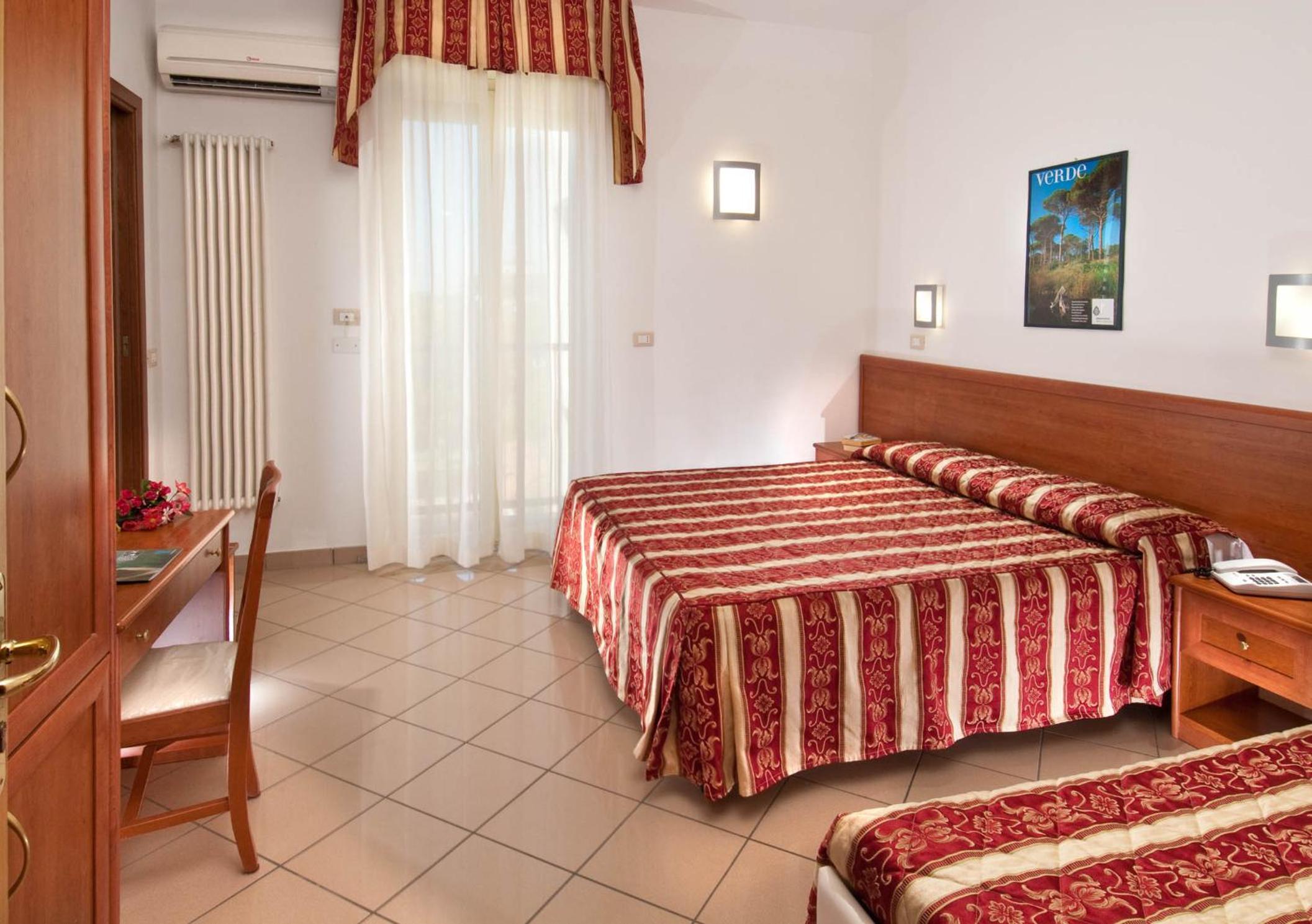 Comfort Quadruple Room - Photo 1