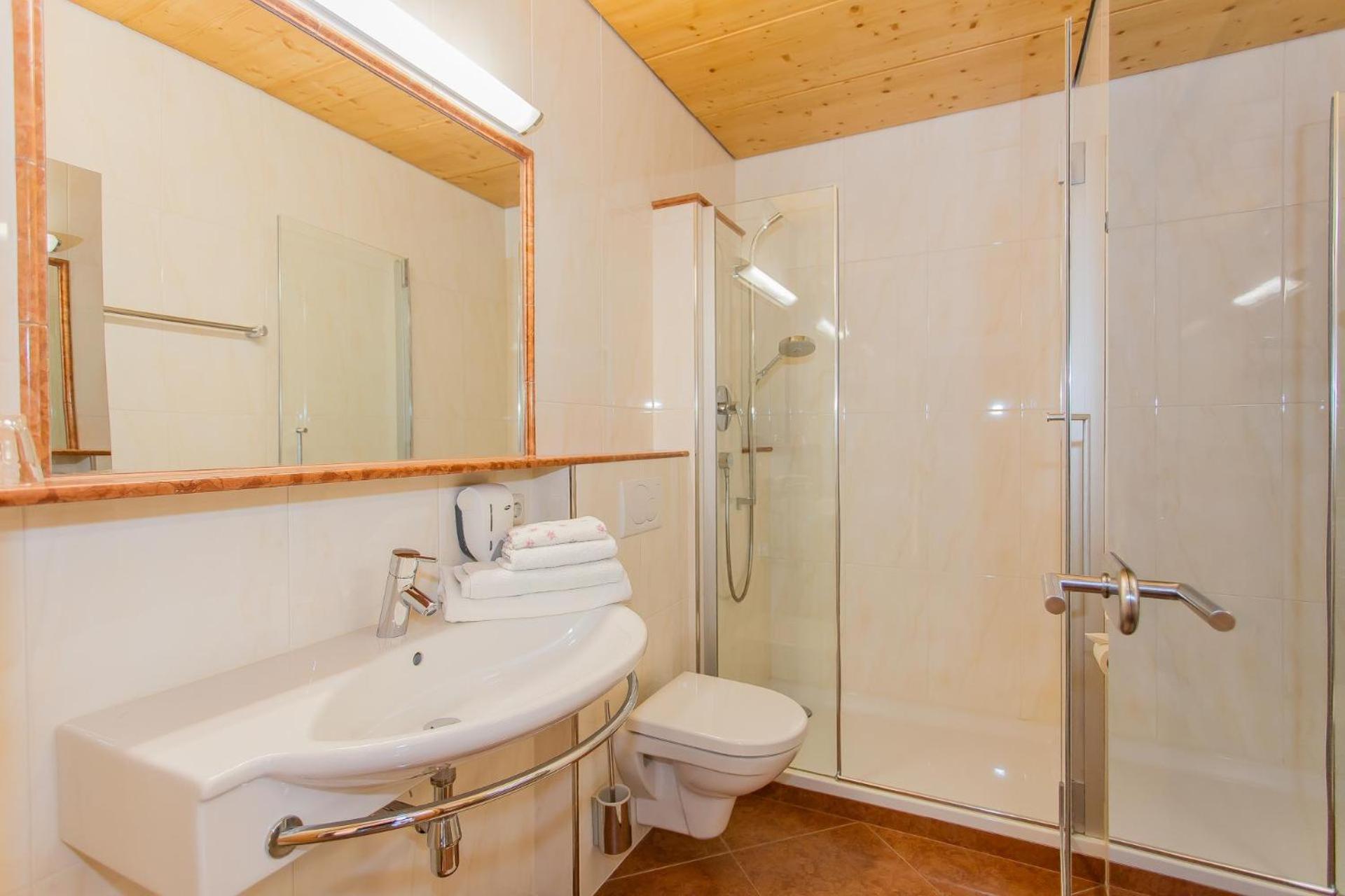 Comfort Double Room - Photo 8