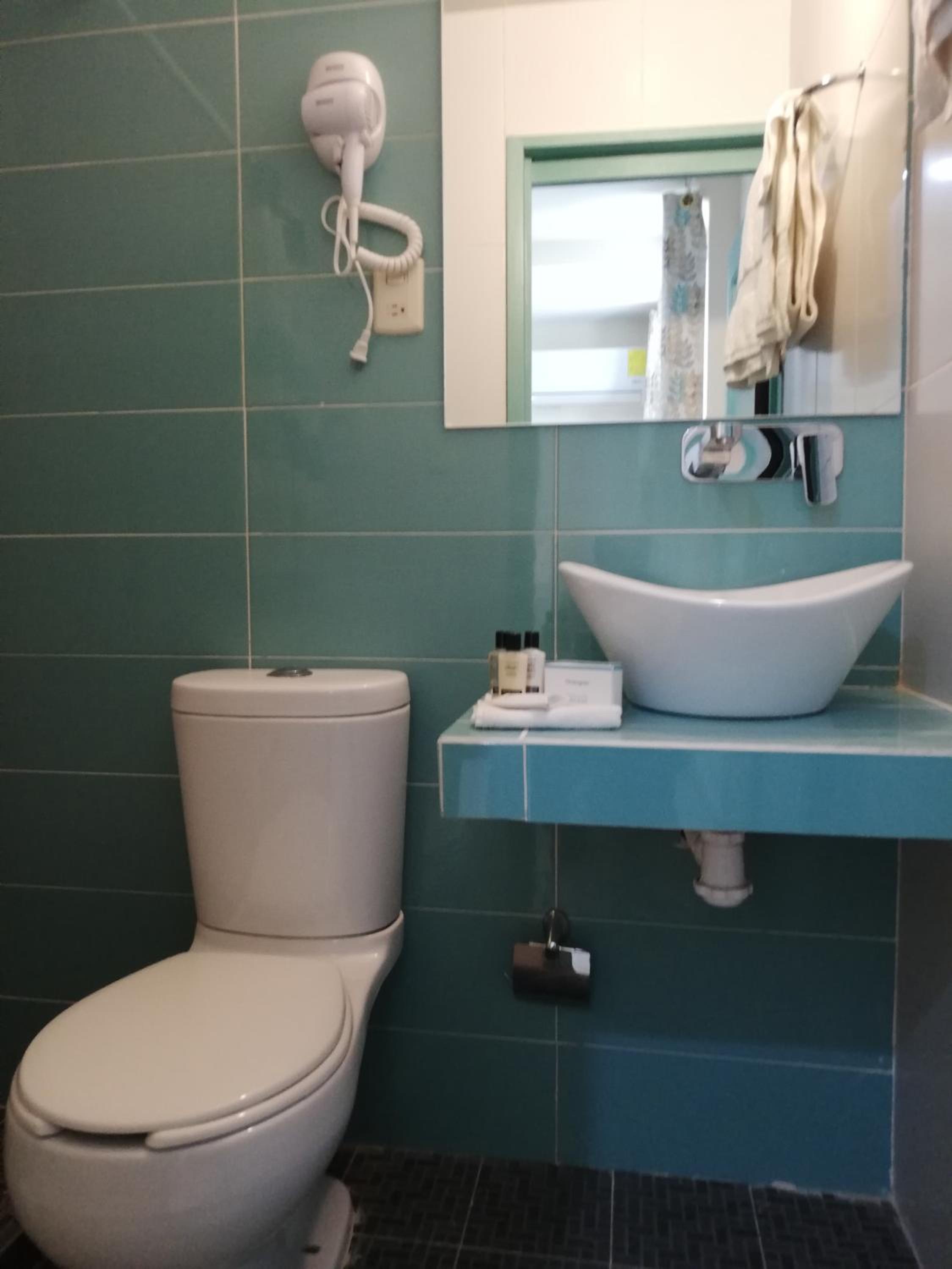 Double Room with Private Bathroom photo 2