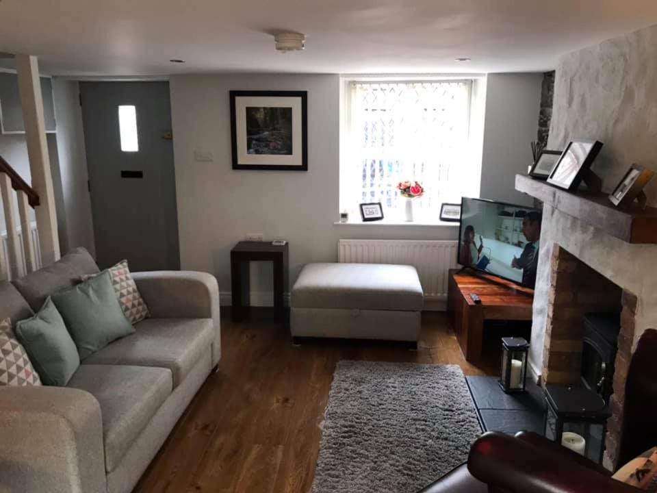 One-Bedroom House - Photo 17