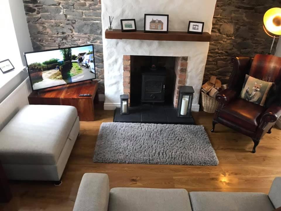 One-Bedroom House - Photo 18