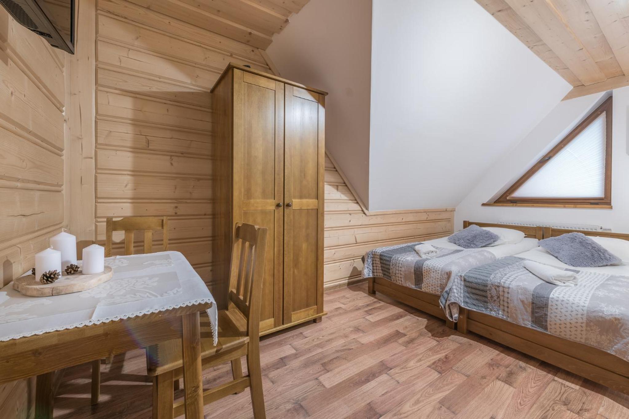 Twin Room with Private Bathroom
