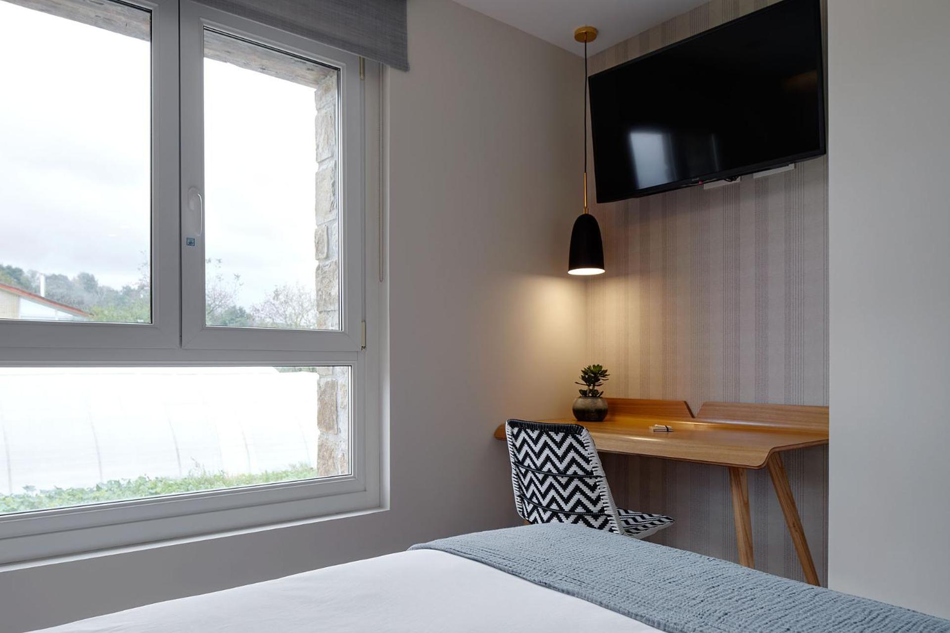 Small Double Room - Photo 1