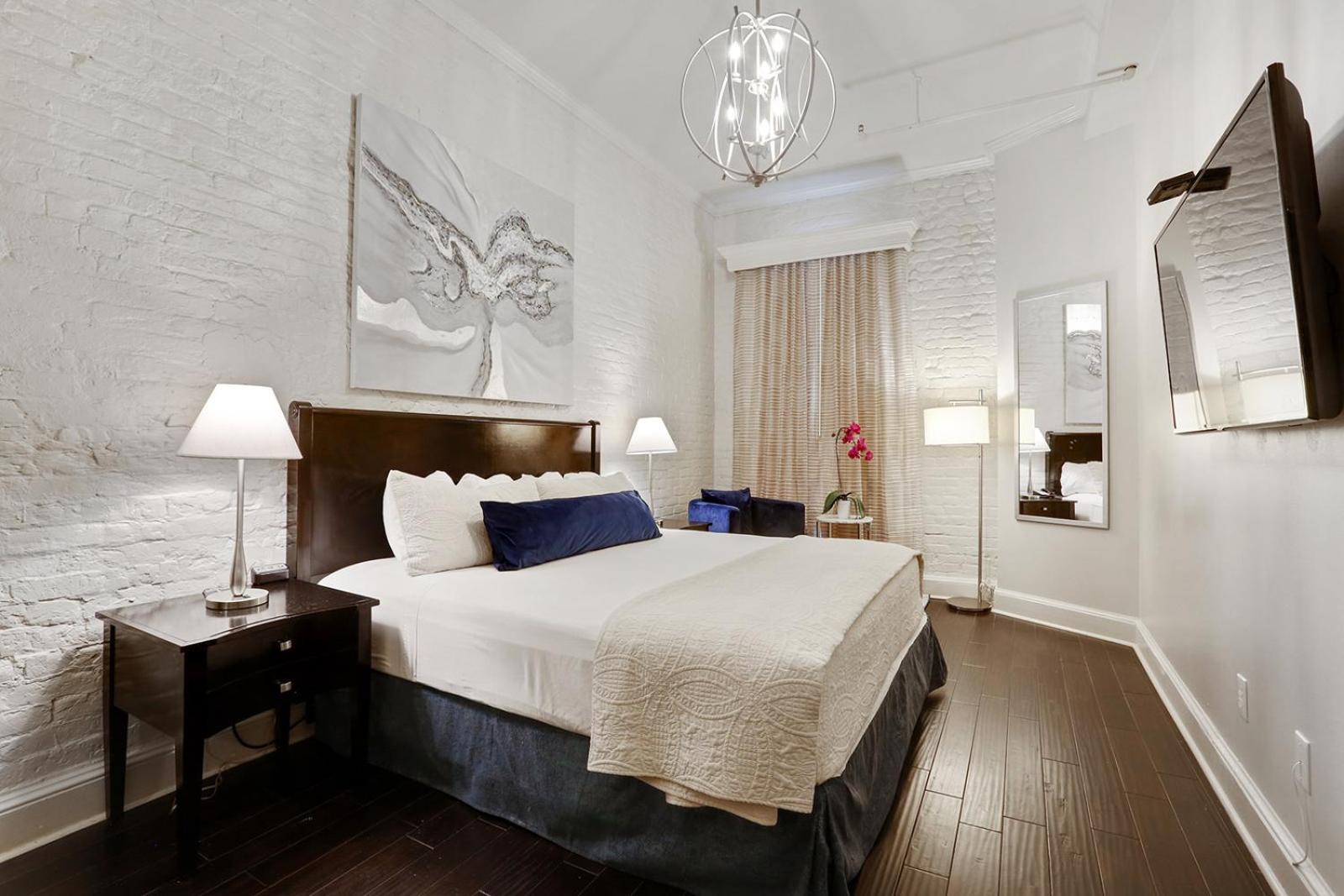 Standard King Room - Photo 2