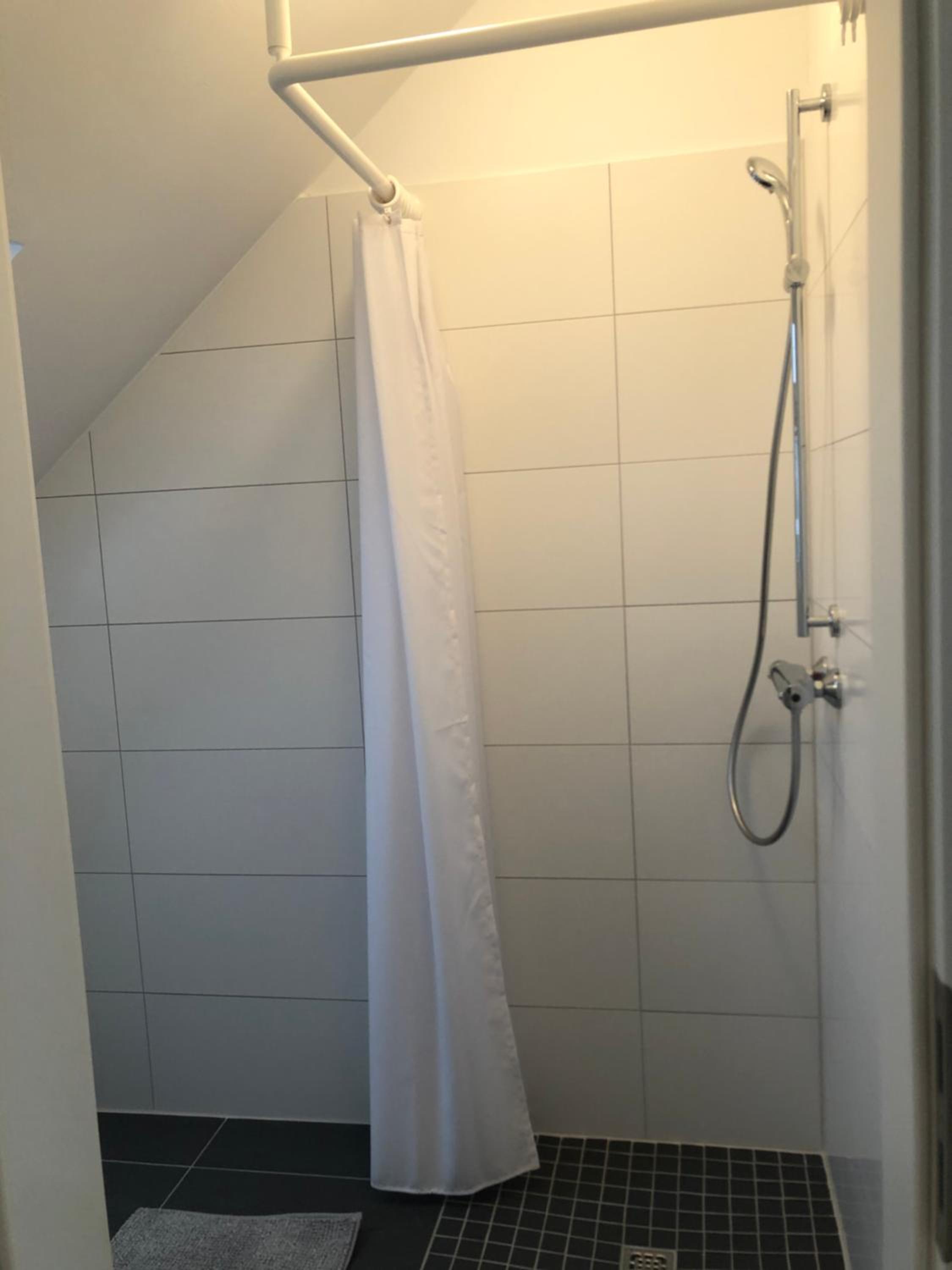Studio Apartment - Photo 8
