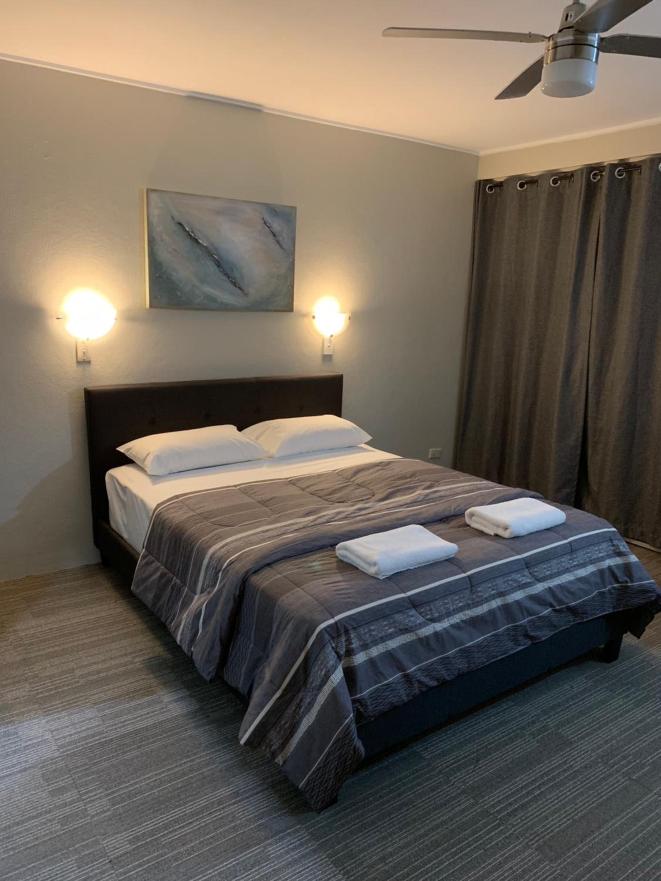 Double Room with Private Bathroom - Photo 6