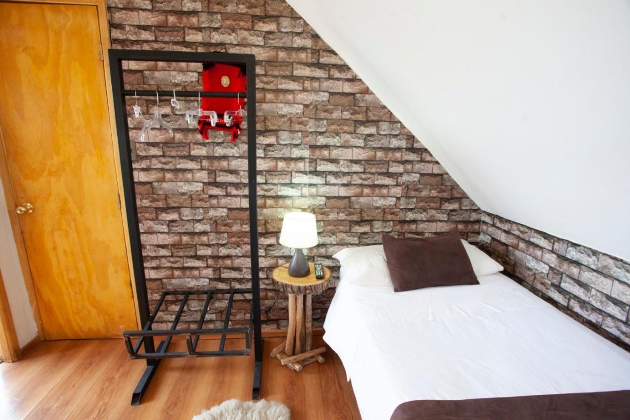 Single Room With Private Bathroom photo 3