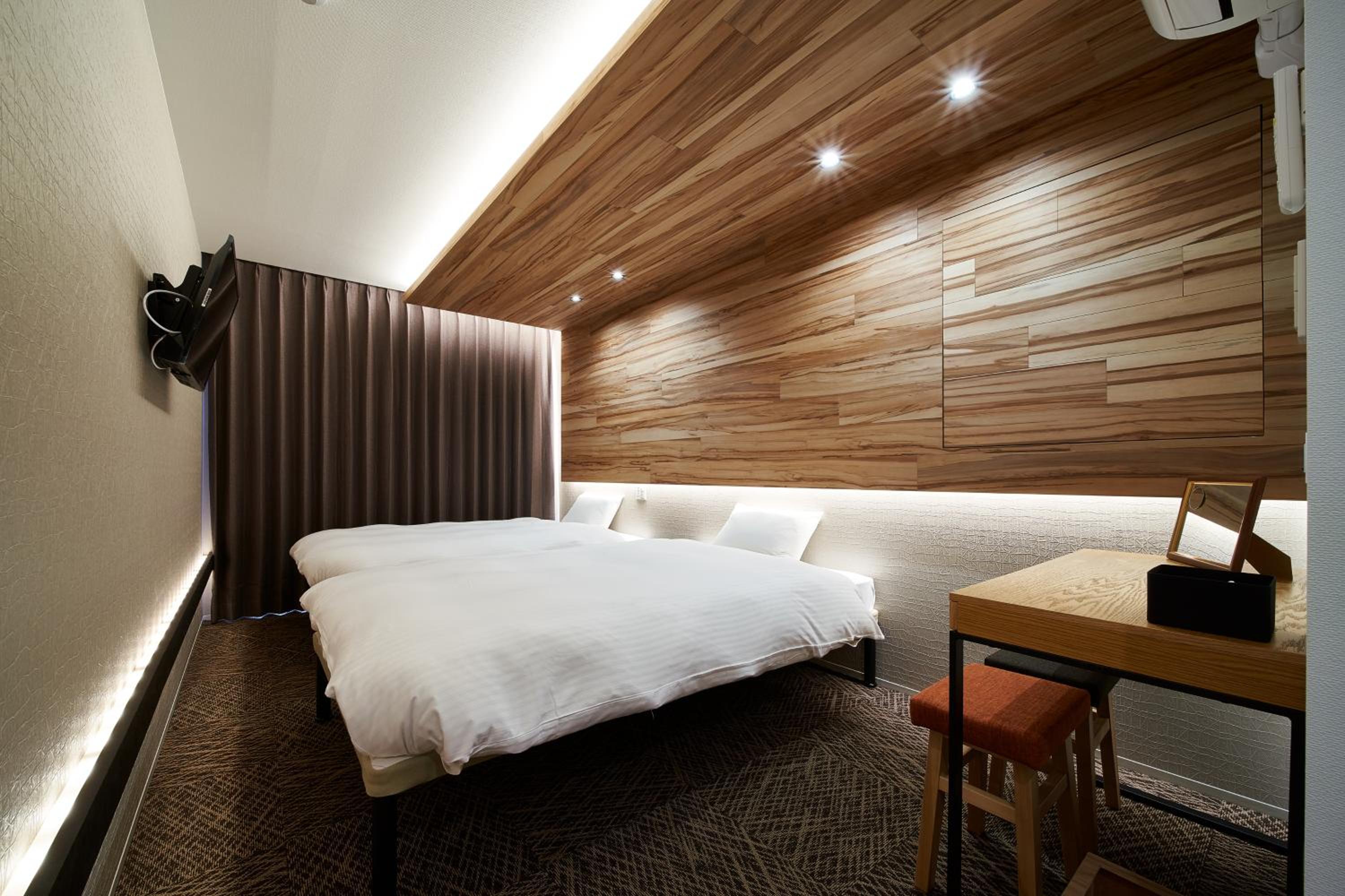 Superior Twin Room with Garden View - Photo 2
