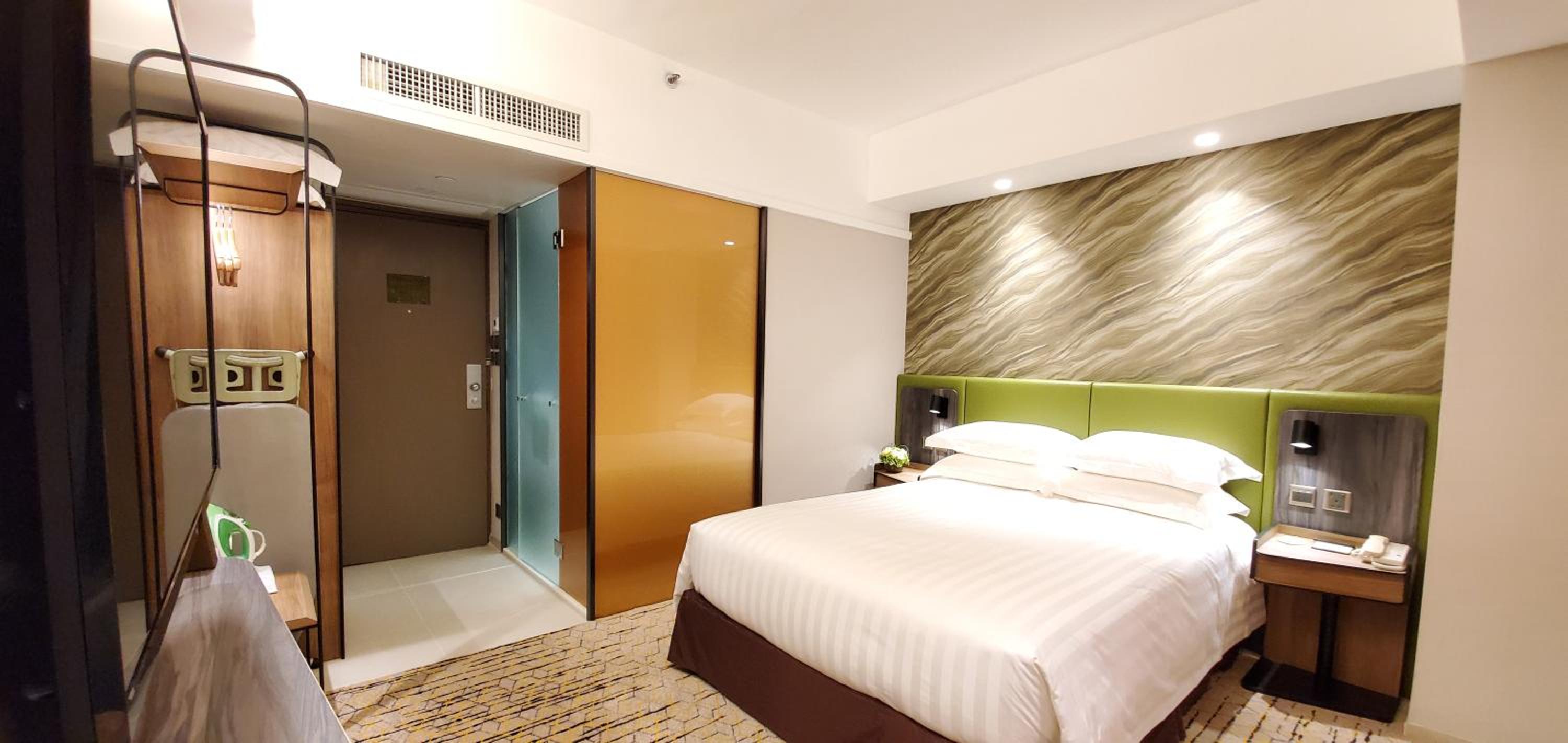 Premier Earth with Double Bed