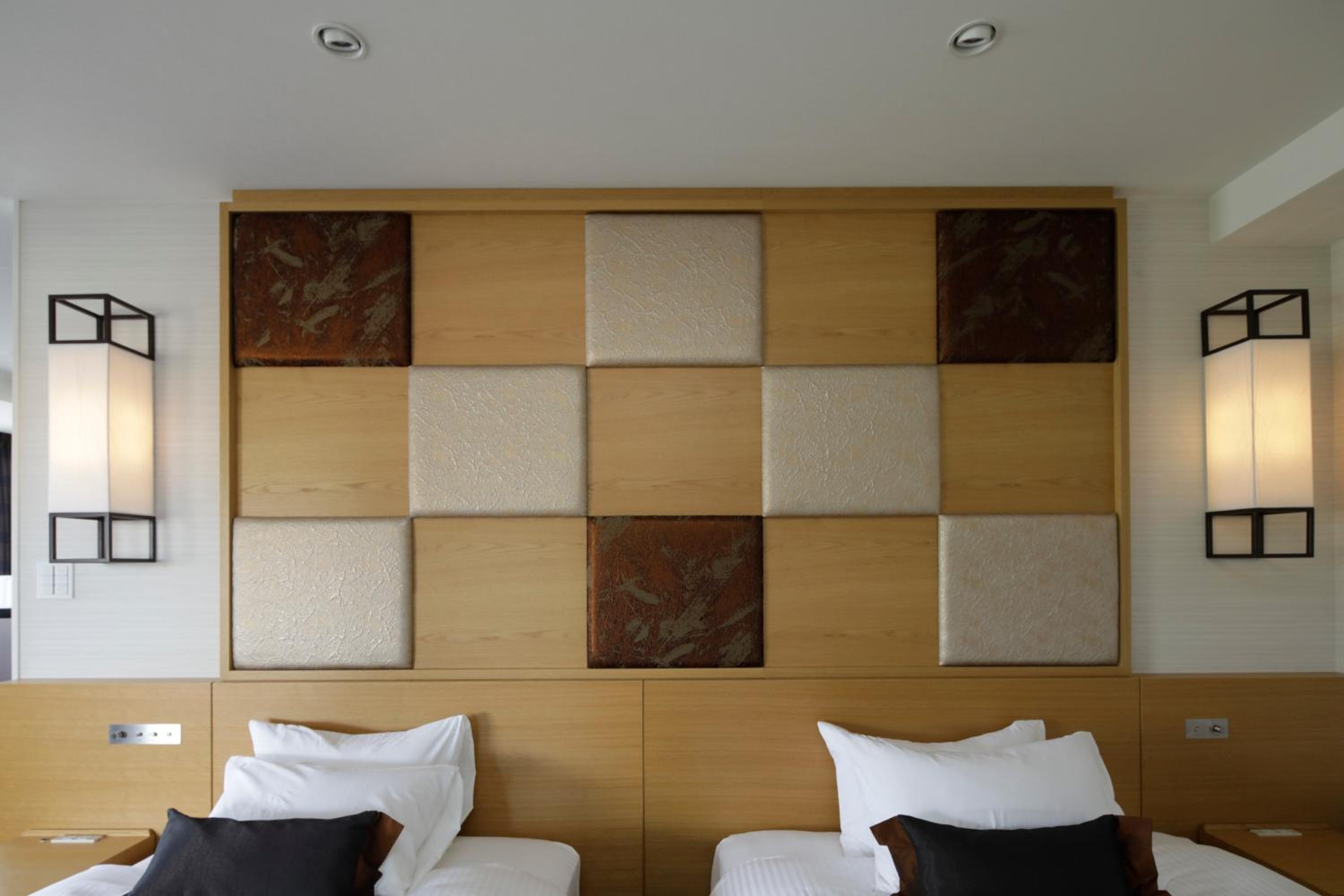 Deluxe Twin Room B