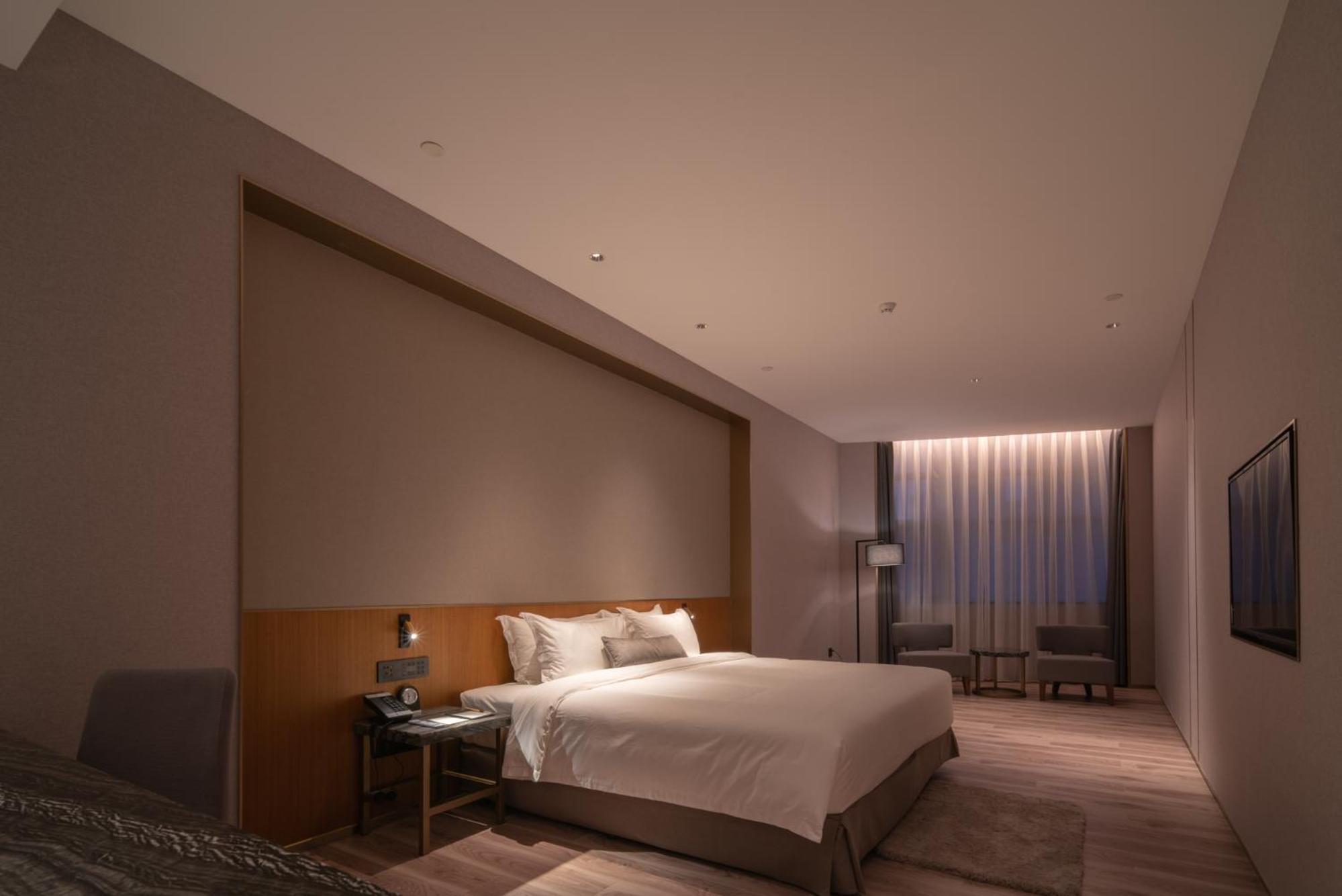 Standard Queen Room photo 1