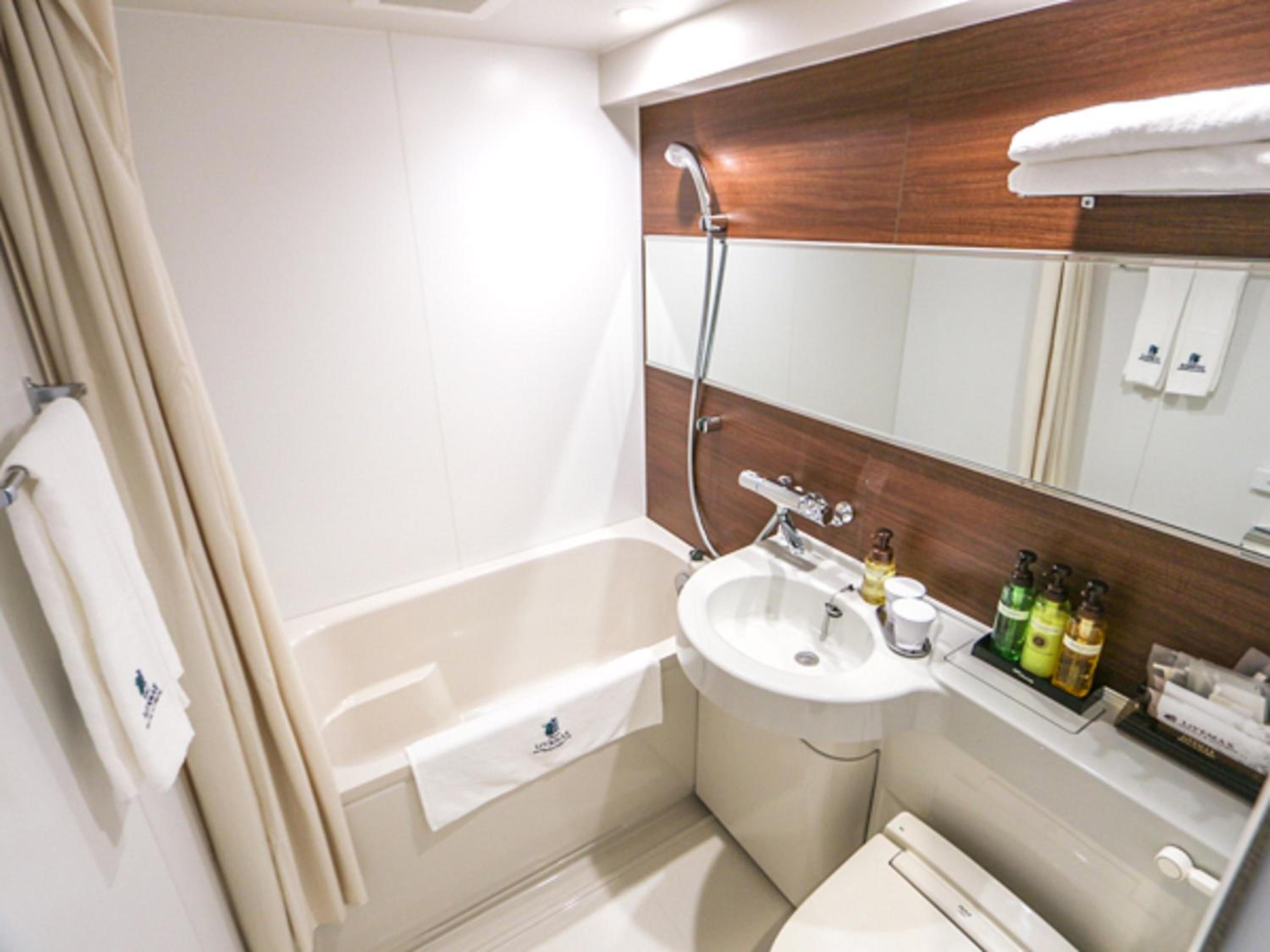 Double Room with Small Double Bed - Non-Smoking - Small Dog Friendly photo 2