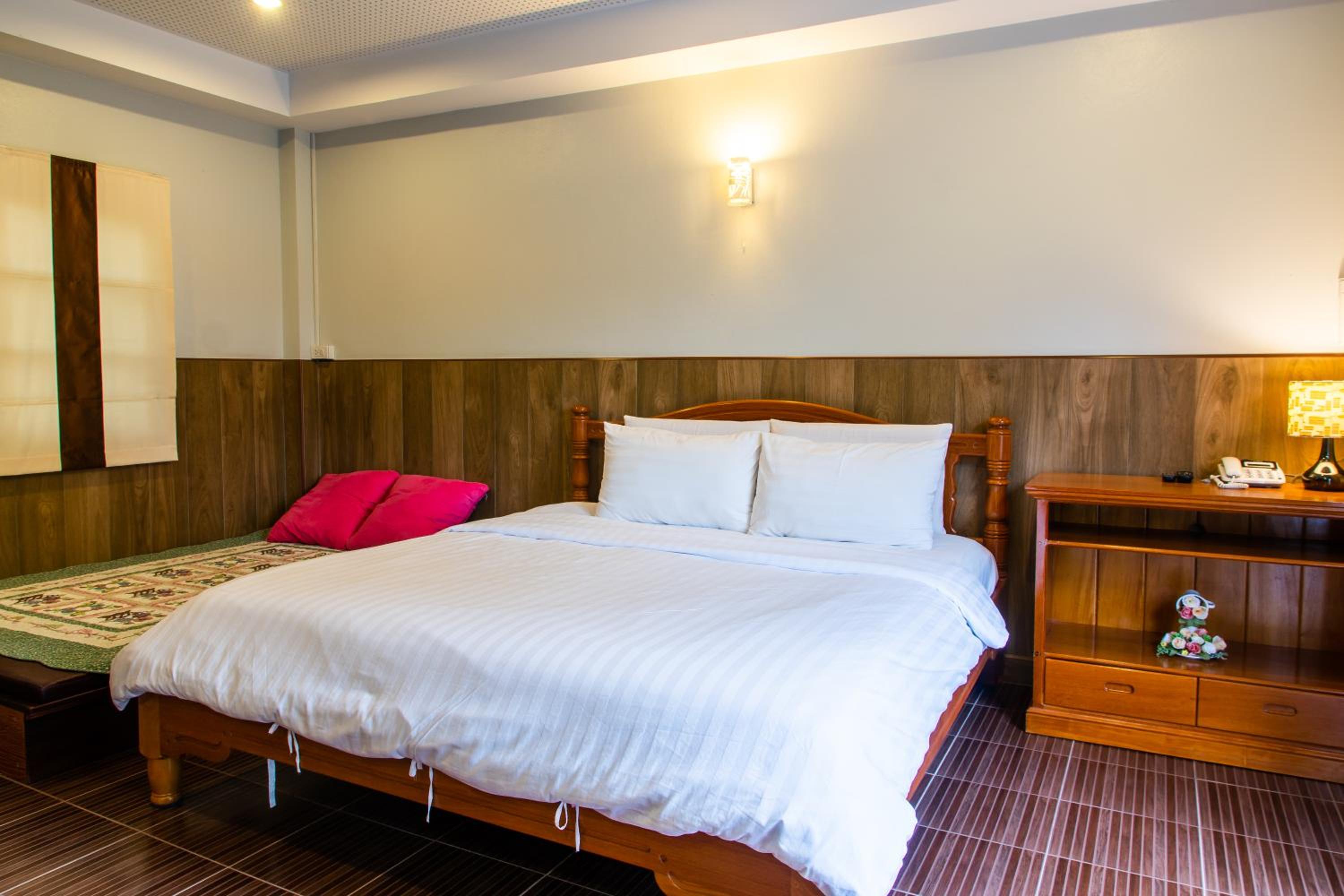 Deluxe Double Room photo 2