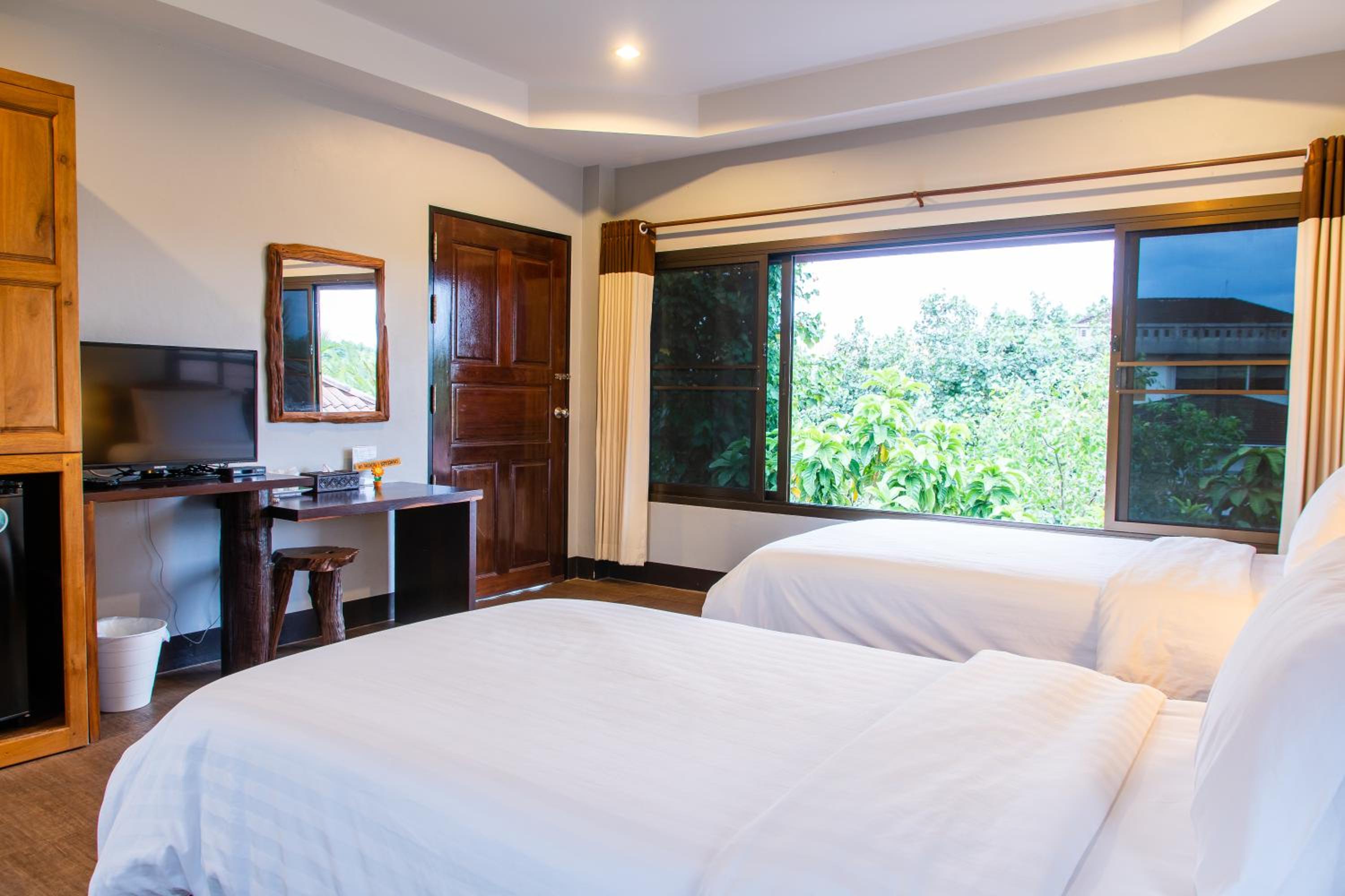 Superior Twin Room photo 2