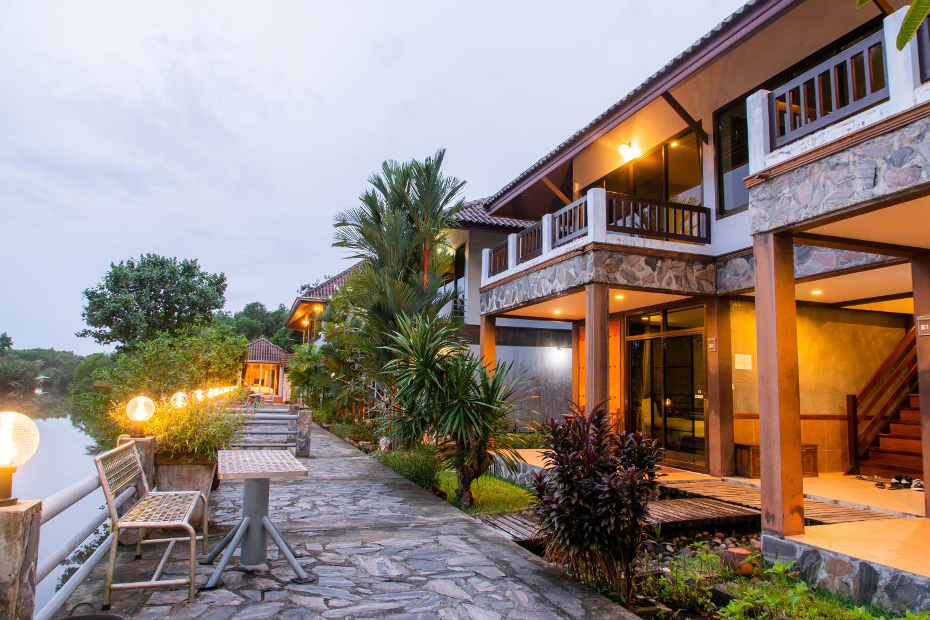 Superior Double Room with Balcony photo 2