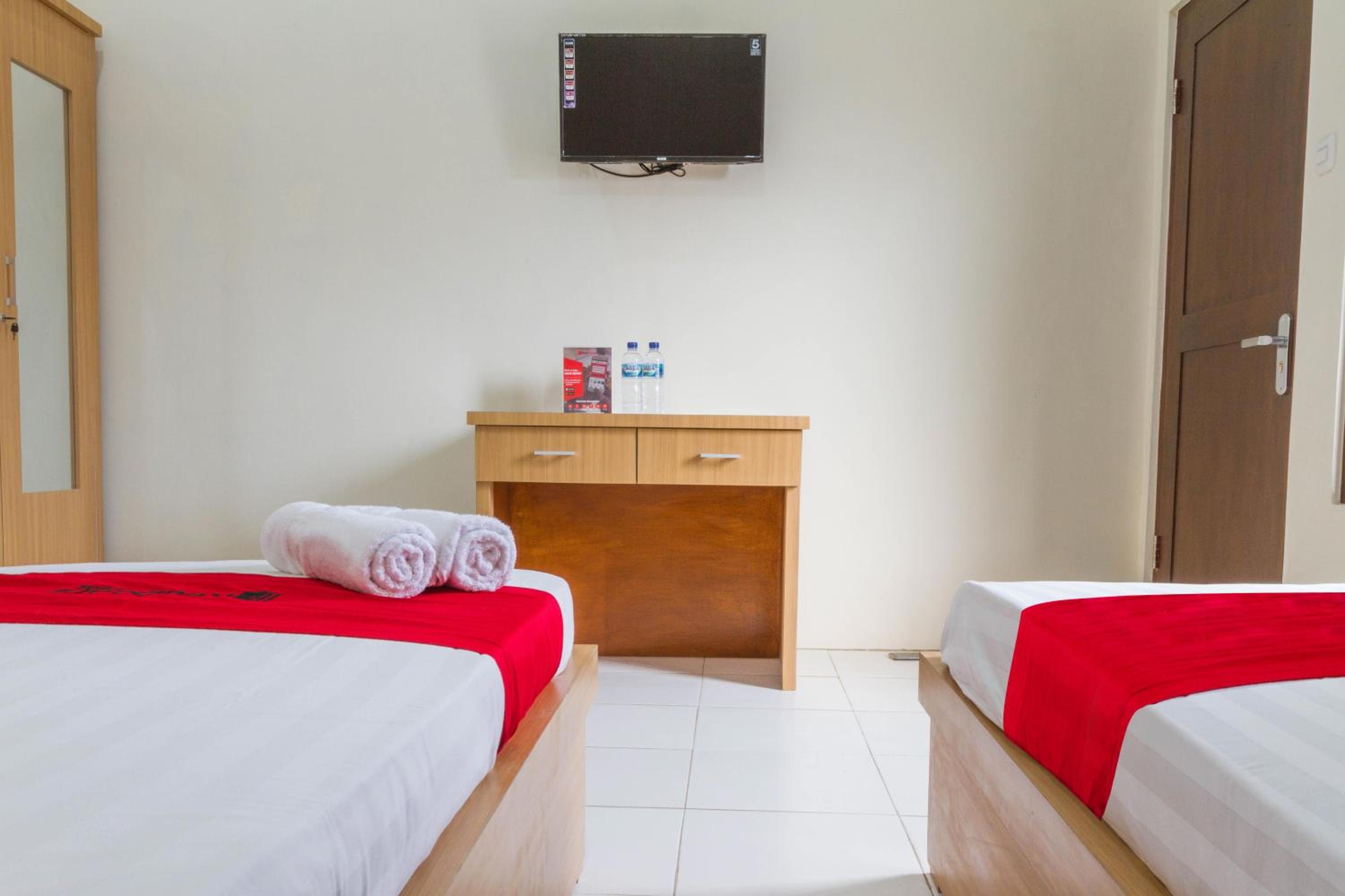 Twin Room - Photo 4